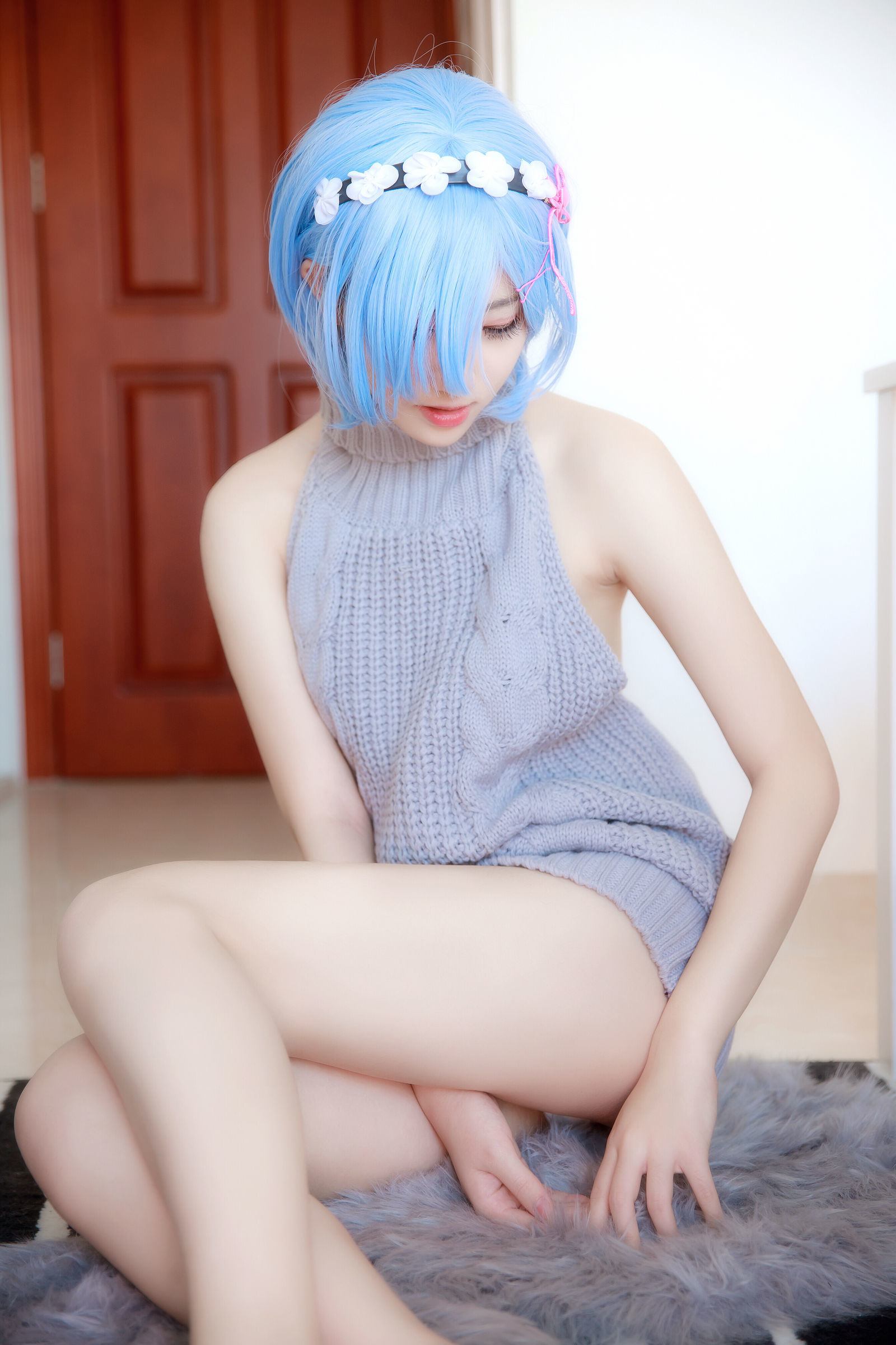 [萝莉COS] 南桃Momoko – 蕾姆露背毛衣 [12P]