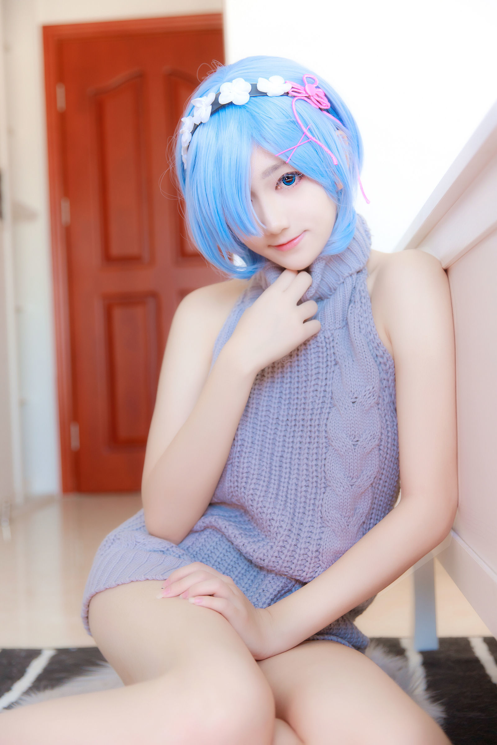 [萝莉COS] 南桃Momoko – 蕾姆露背毛衣 [12P]