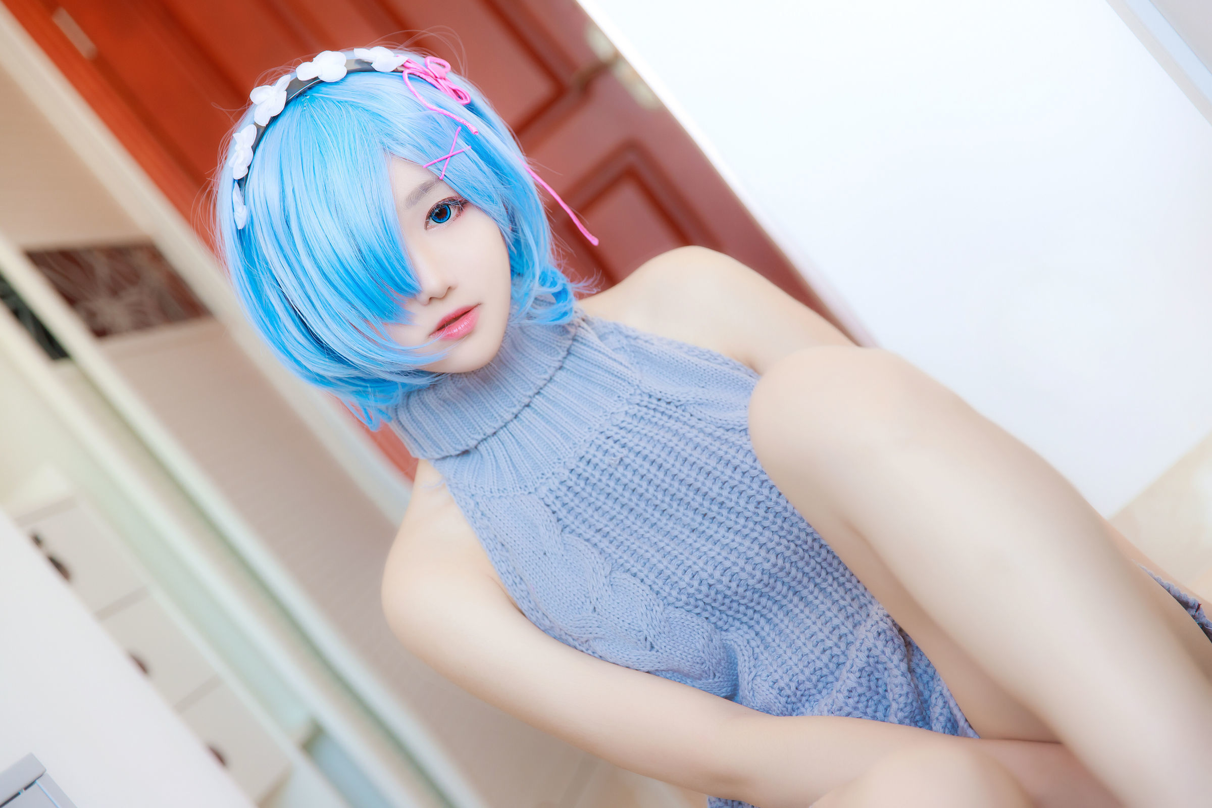 [萝莉COS] 南桃Momoko – 蕾姆露背毛衣 [12P]