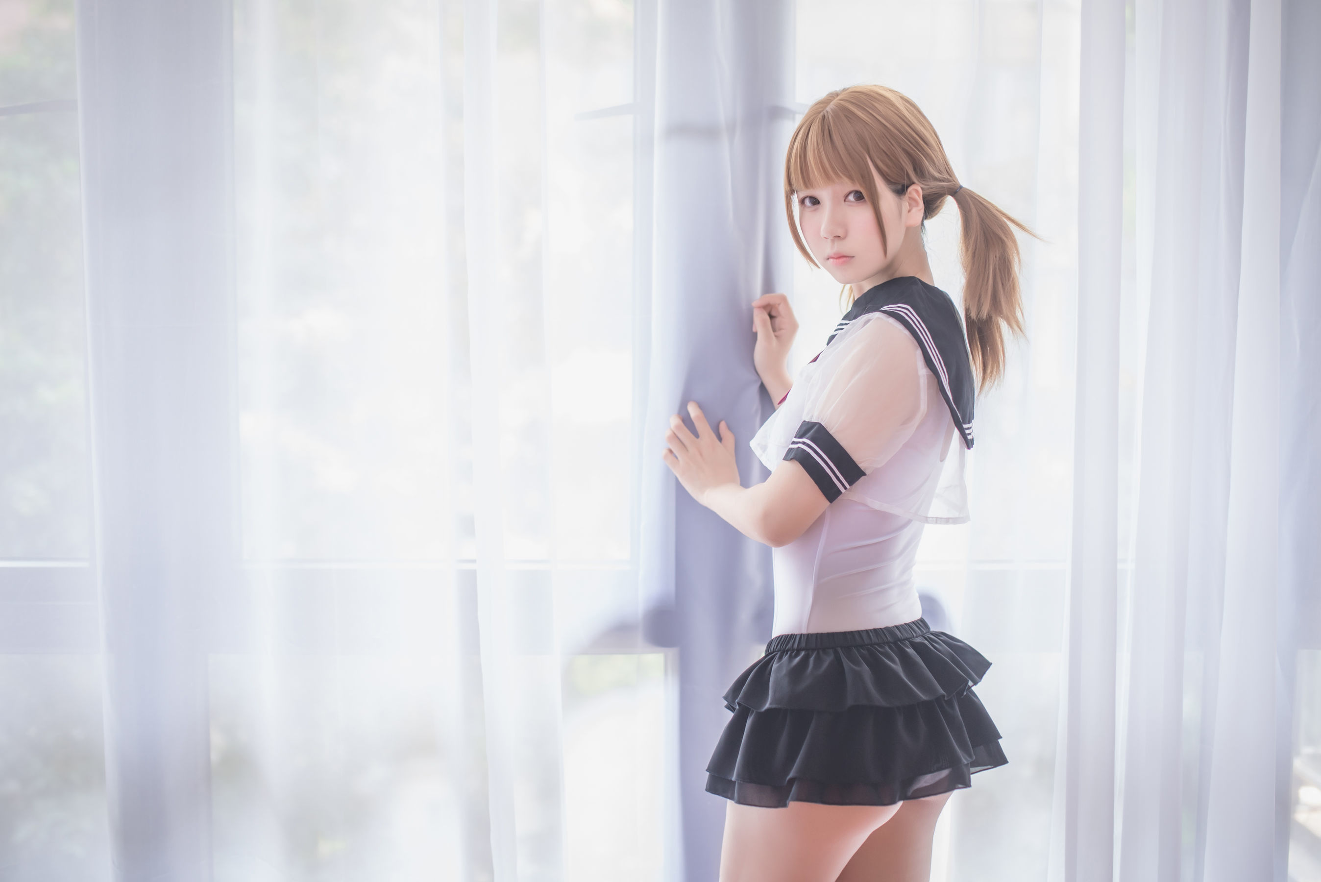 [萝莉COS] 白金Saki – 学生服 [17P]