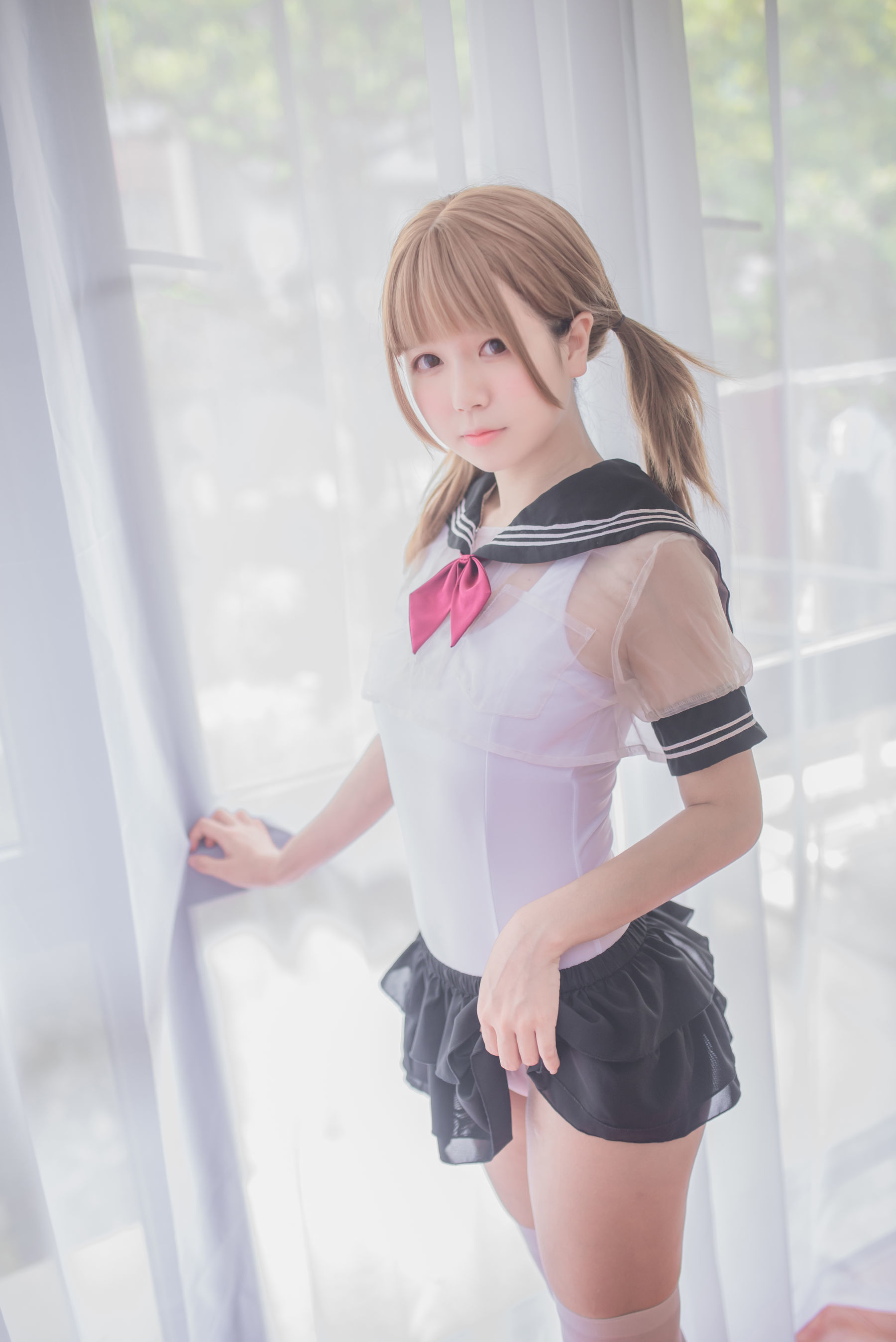 [萝莉COS] 白金Saki – 学生服 [17P]