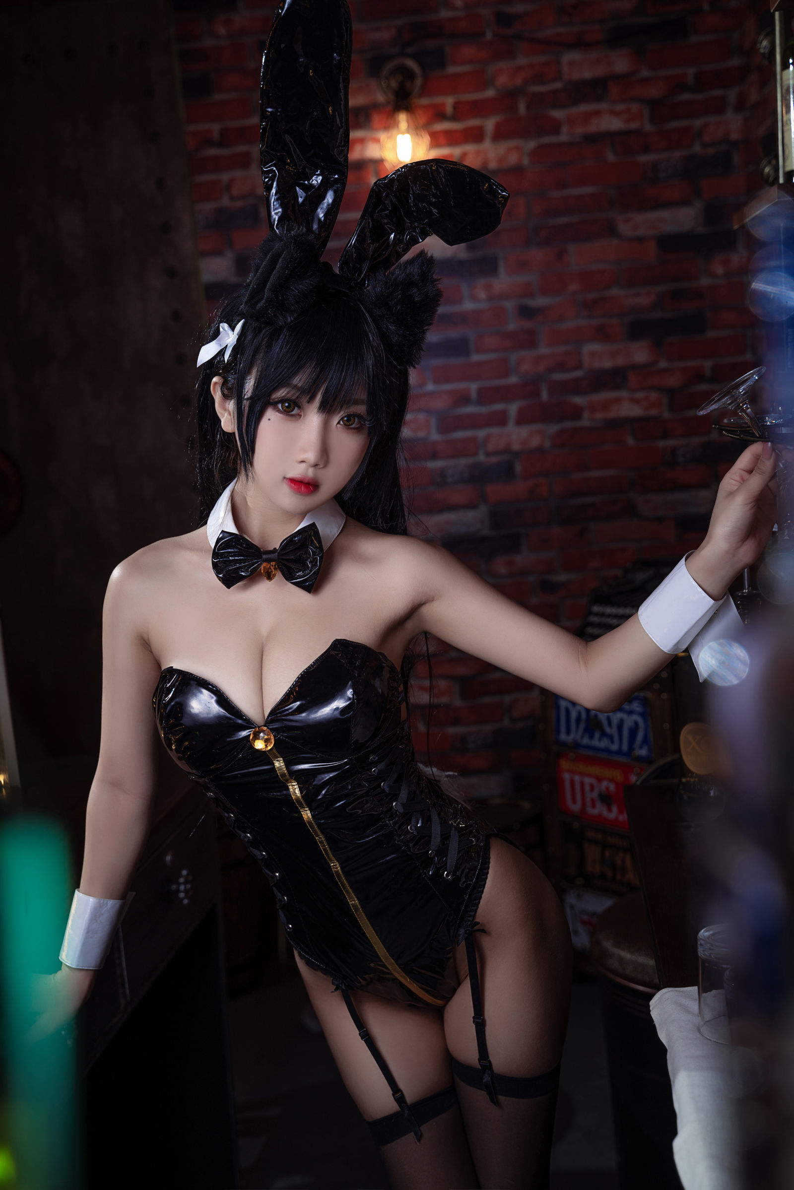 [萝莉COS] 鬼畜瑶 – 黑色同人兔女郎 [22P]