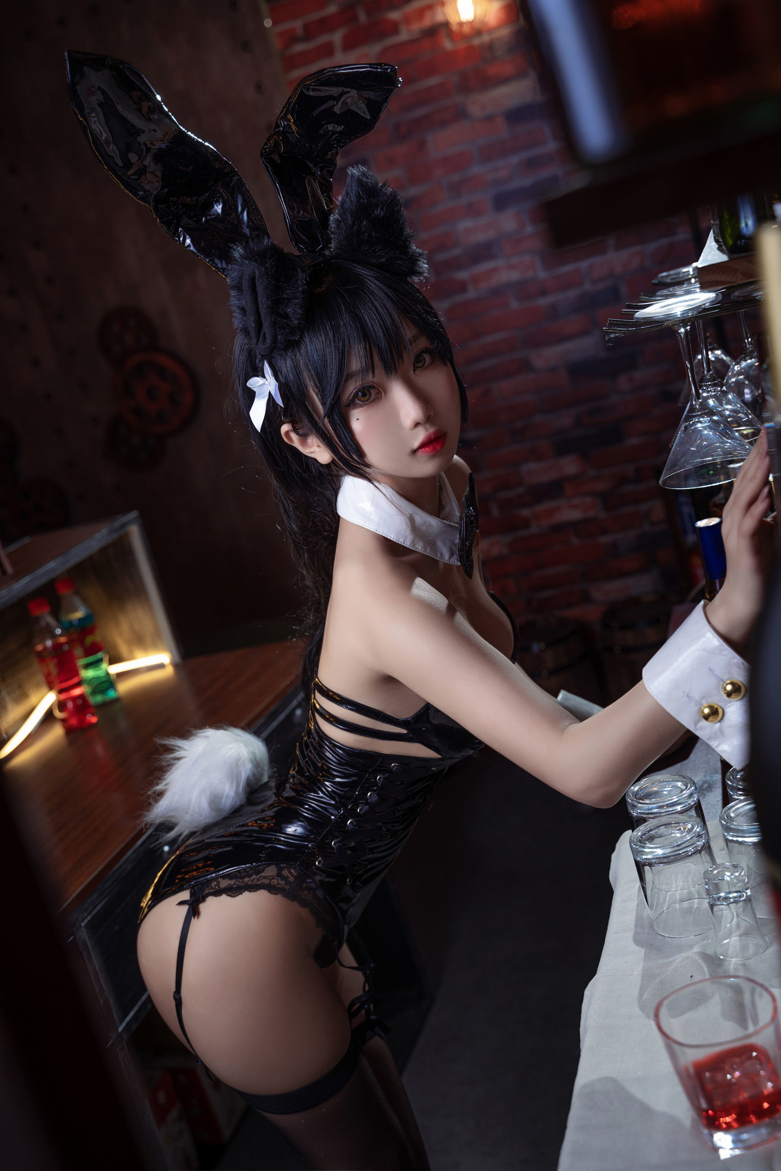 [萝莉COS] 鬼畜瑶 – 黑色同人兔女郎 [22P]