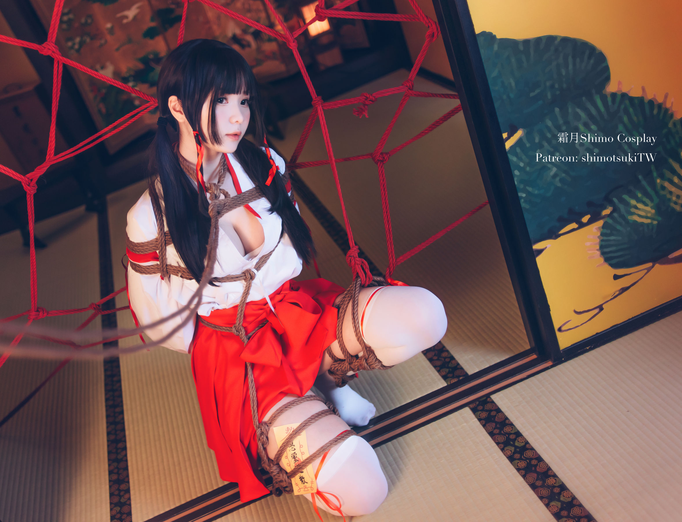 微博妹纸霜月shimo – 巫女捆绑 [24P]