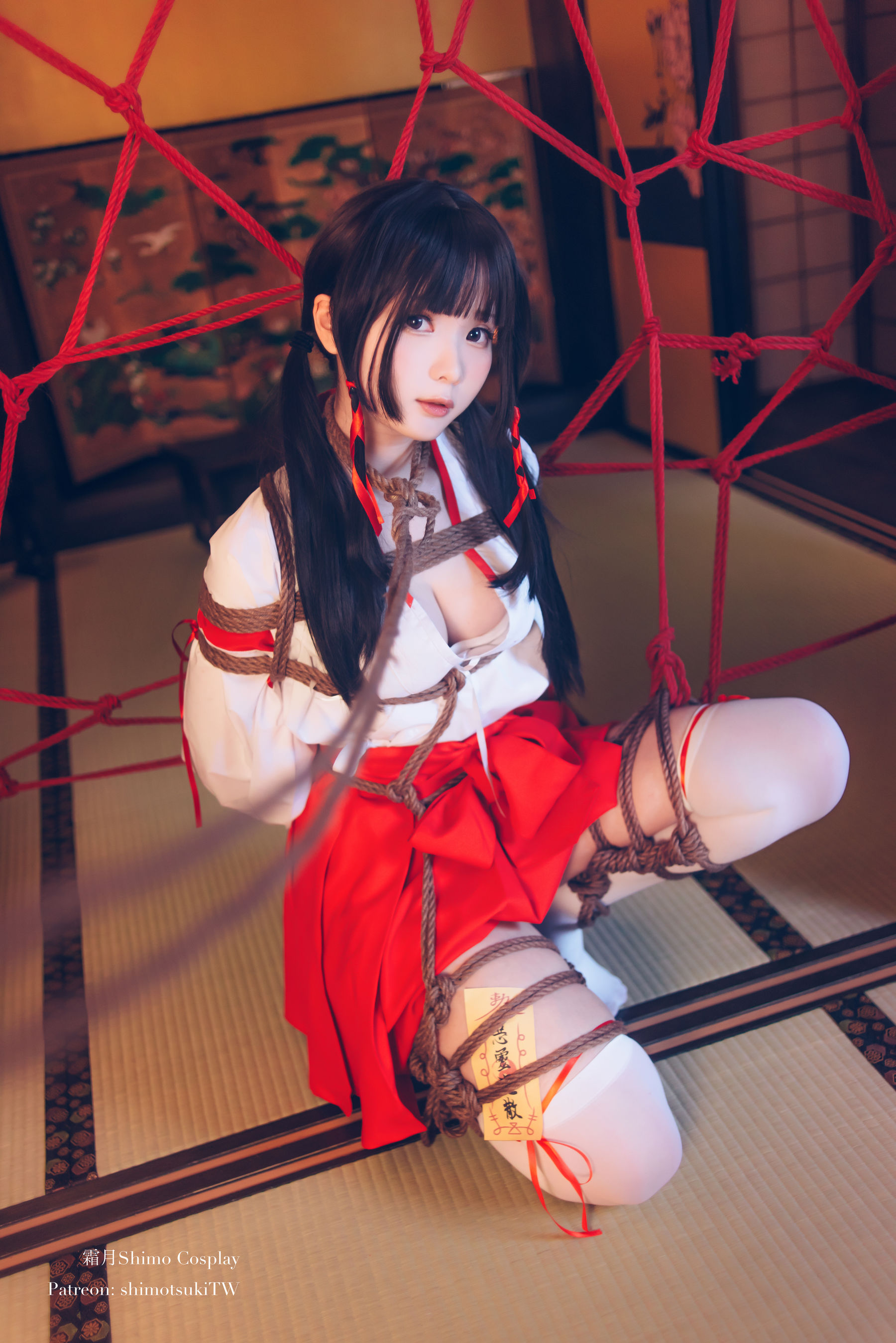 微博妹纸霜月shimo – 巫女捆绑 [24P]