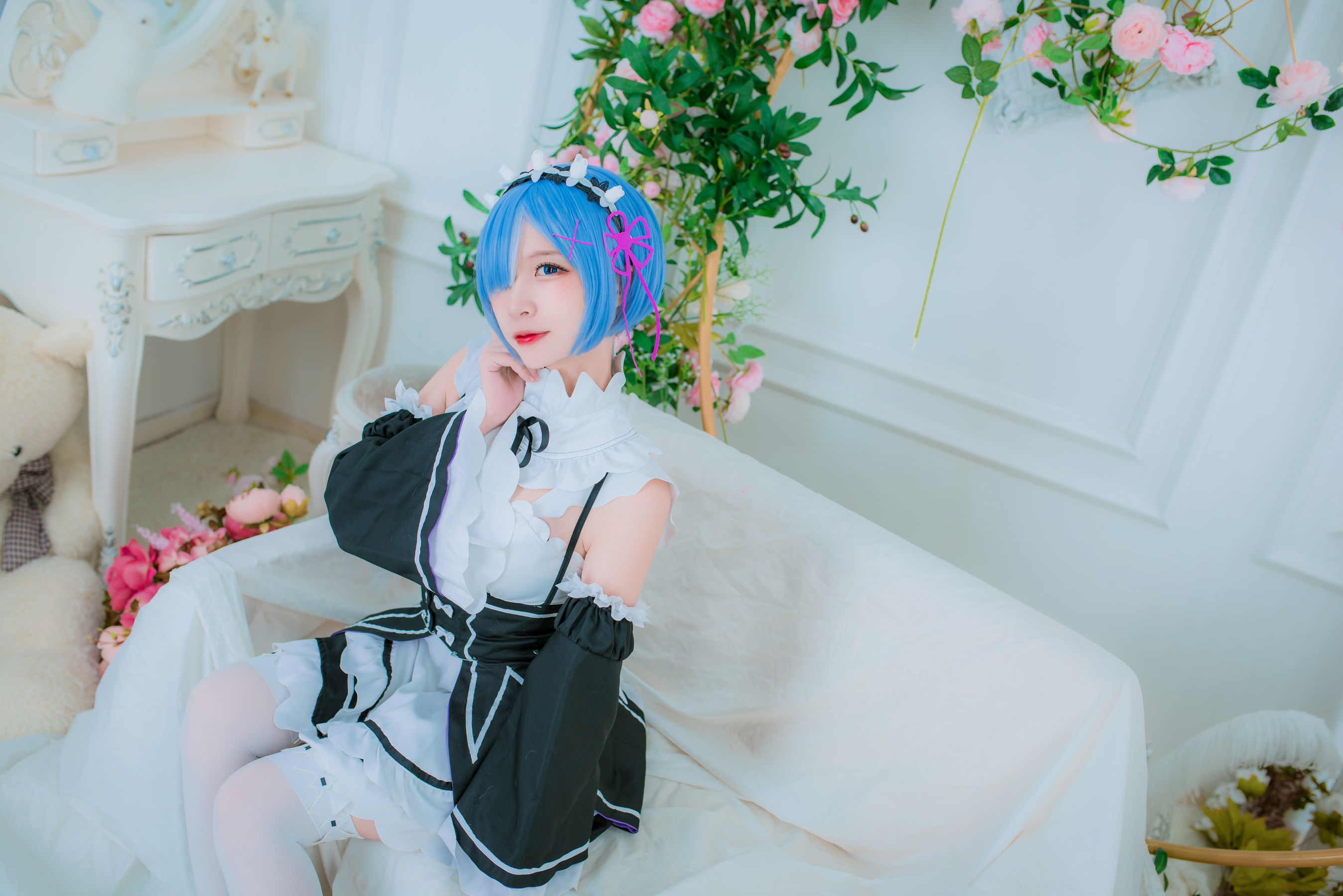 人气Coser二佐Nisa 蕾姆女仆 [33P]