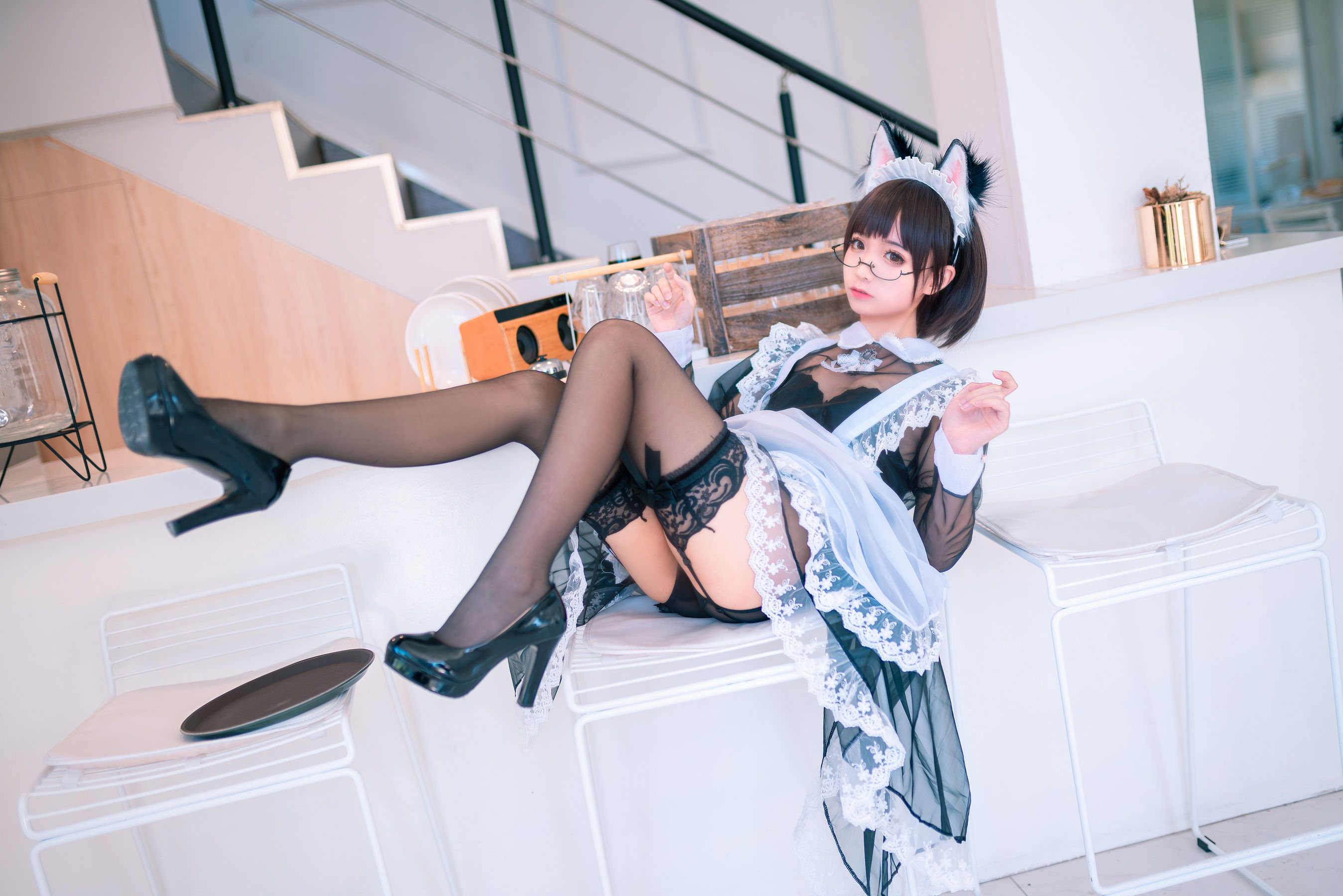 [Cosplay写真] 动漫博主蠢沫沫 – 透明女仆 [38P]