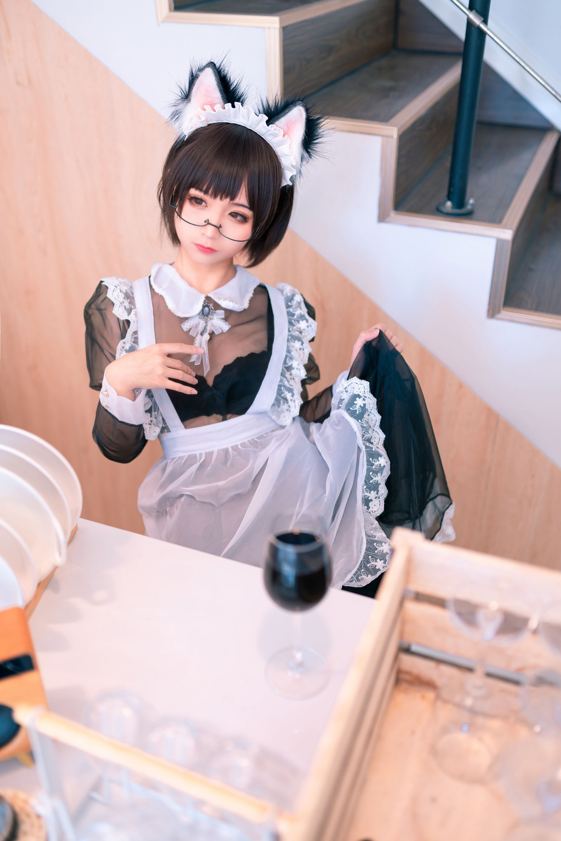 [Cosplay写真] 动漫博主蠢沫沫 – 透明女仆 [38P]