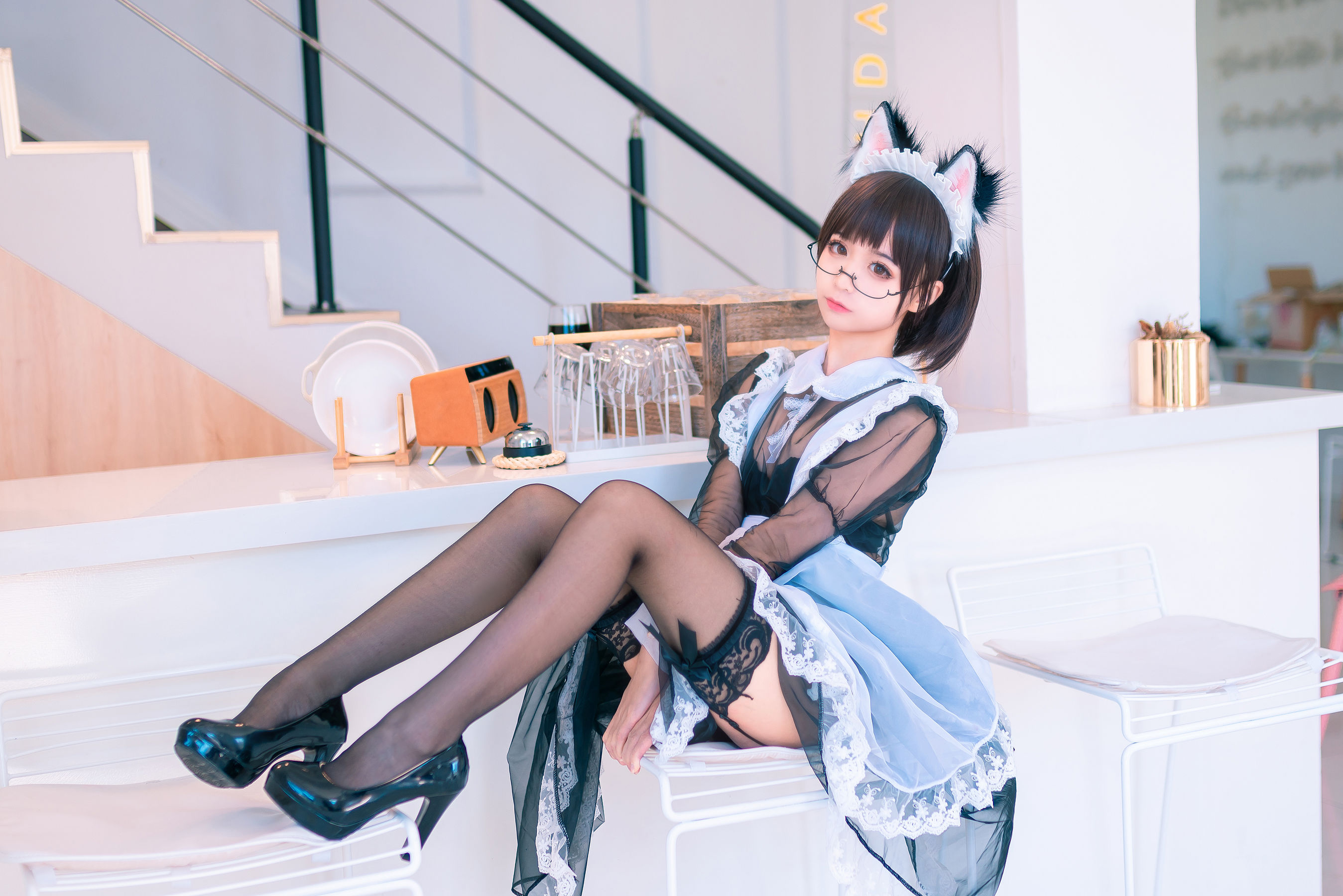 [Cosplay写真] 动漫博主蠢沫沫 – 透明女仆 [38P]