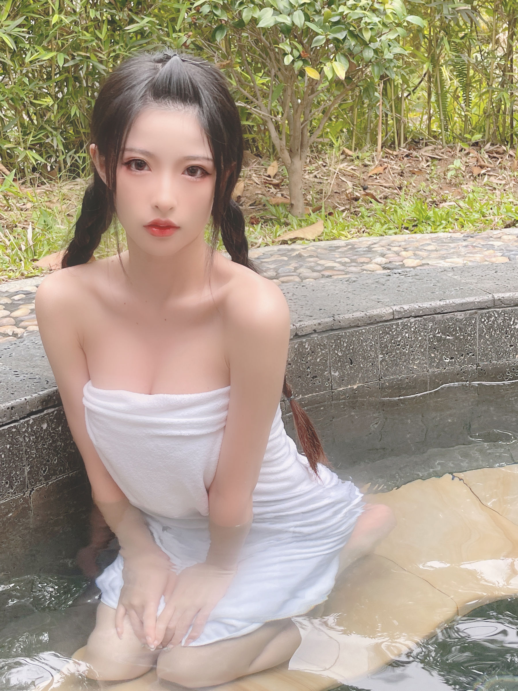 尤物清水由乃 – 温泉浴巾 [26P]