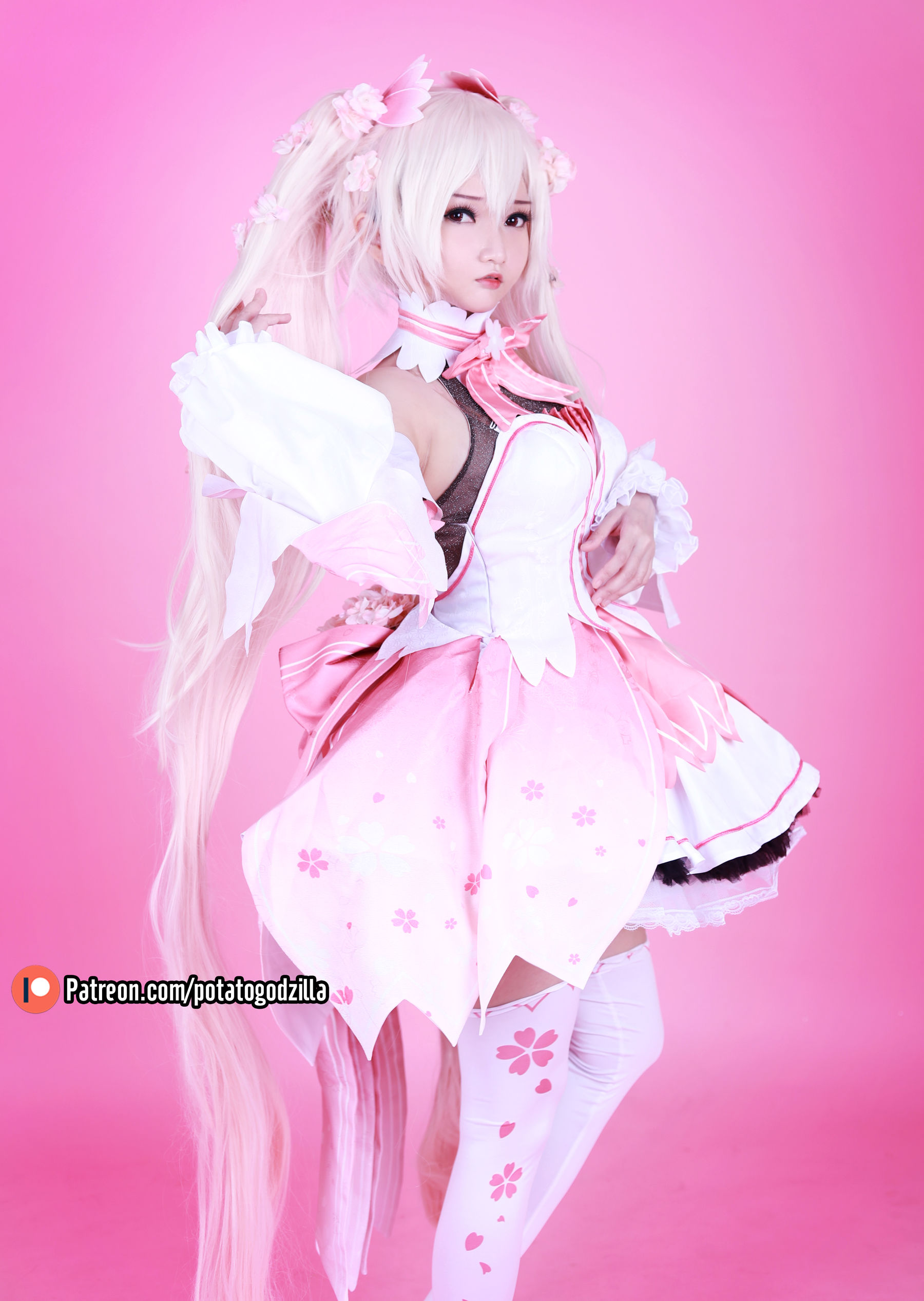 Coser小姐姐Potato Godzilla – Sakura Miku [44P]