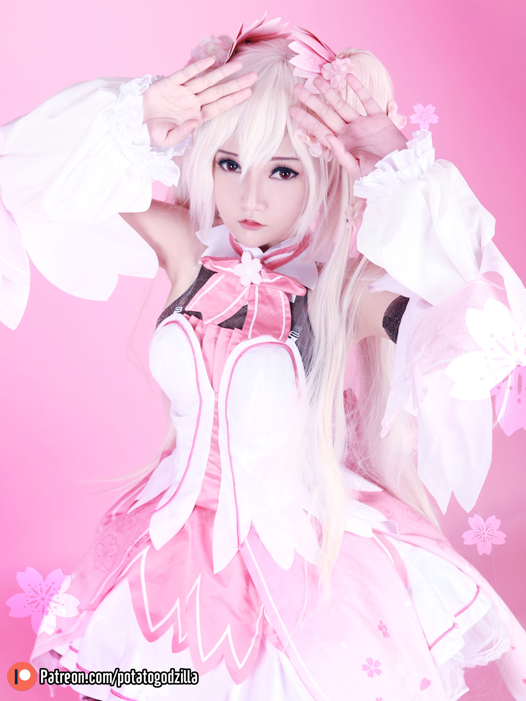 Coser小姐姐Potato Godzilla – Sakura Miku [44P]