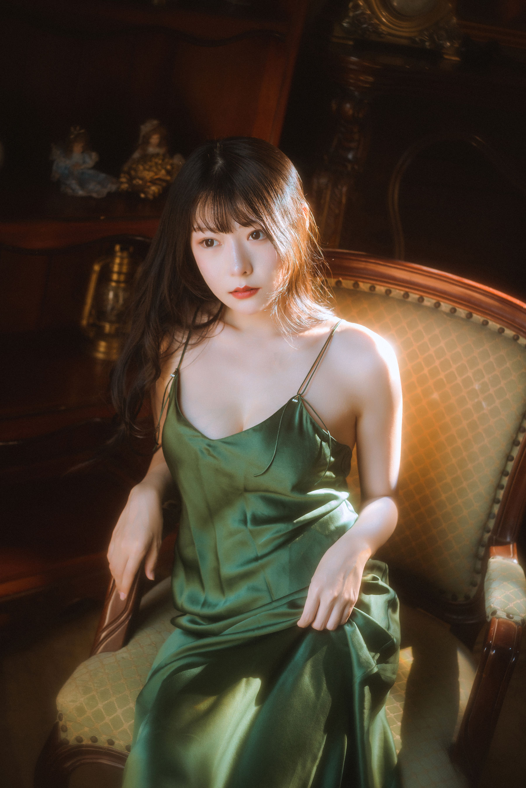 香草喵露露 – 杨枝甘露 绿色连衣裙 [45P]