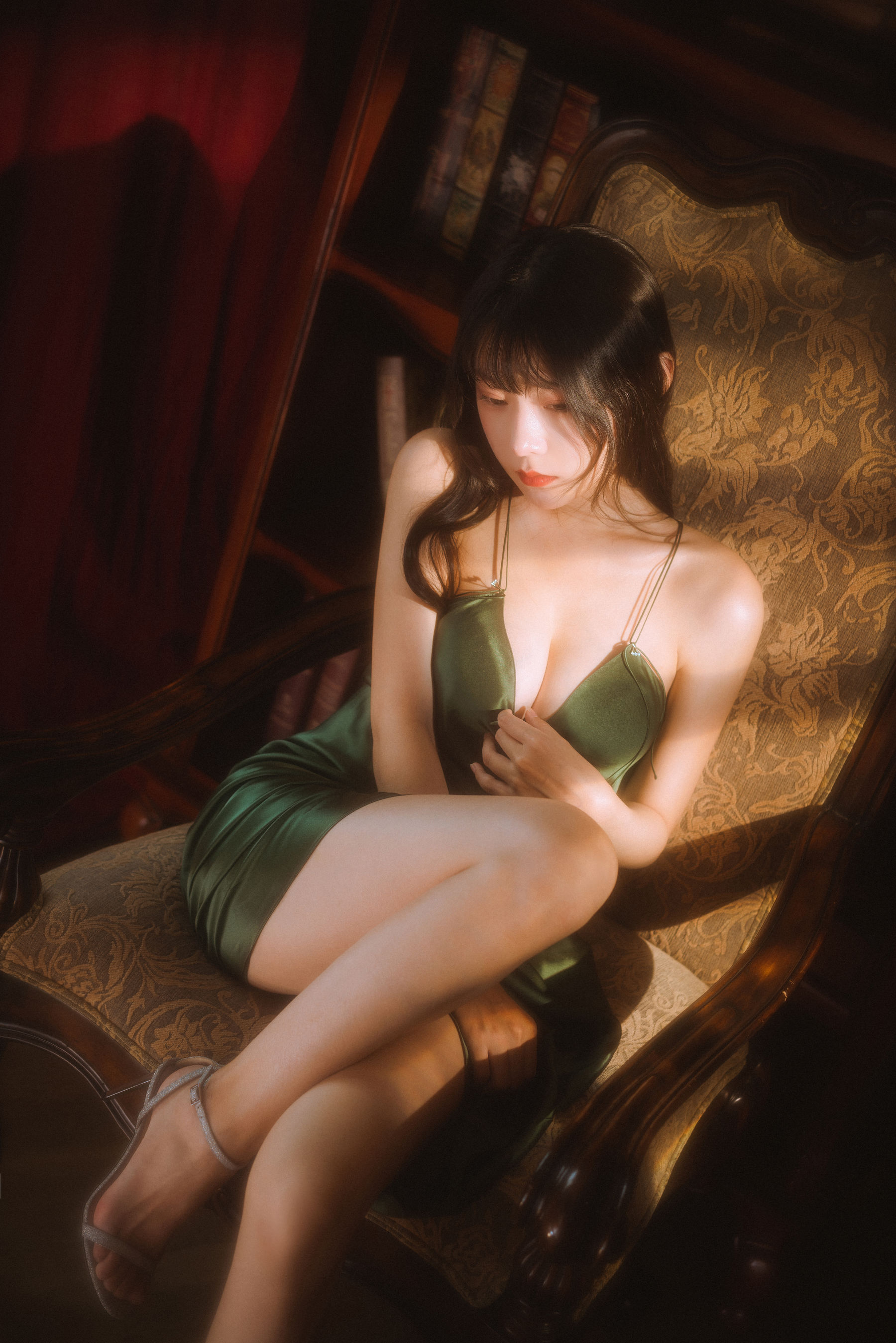 香草喵露露 – 杨枝甘露 绿色连衣裙 [45P]