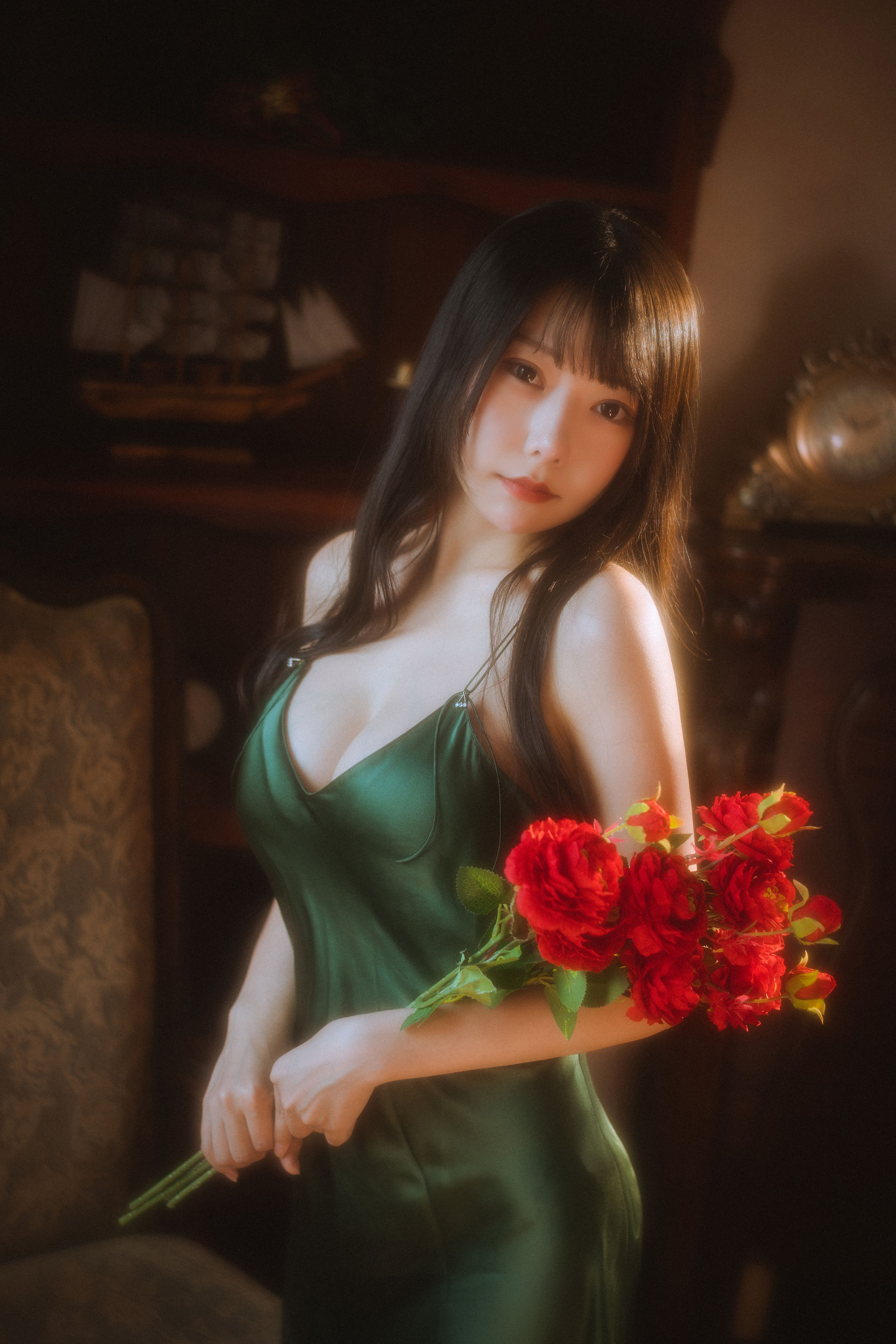 香草喵露露 – 杨枝甘露 绿色连衣裙 [45P]