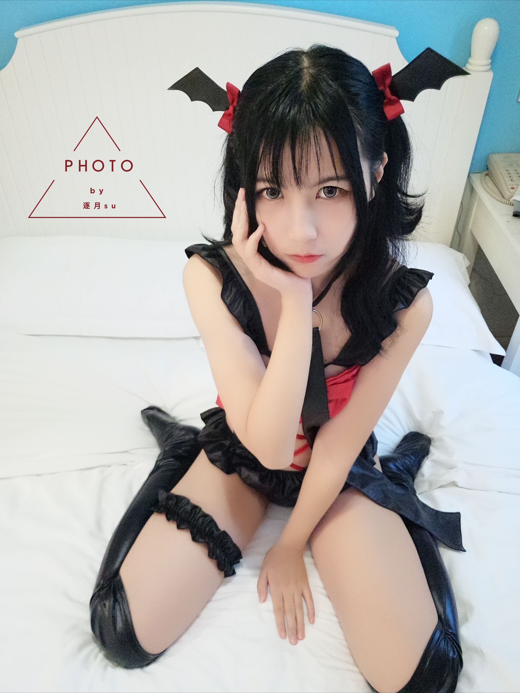 COSER美女逐月su 小恶魔 [17P]