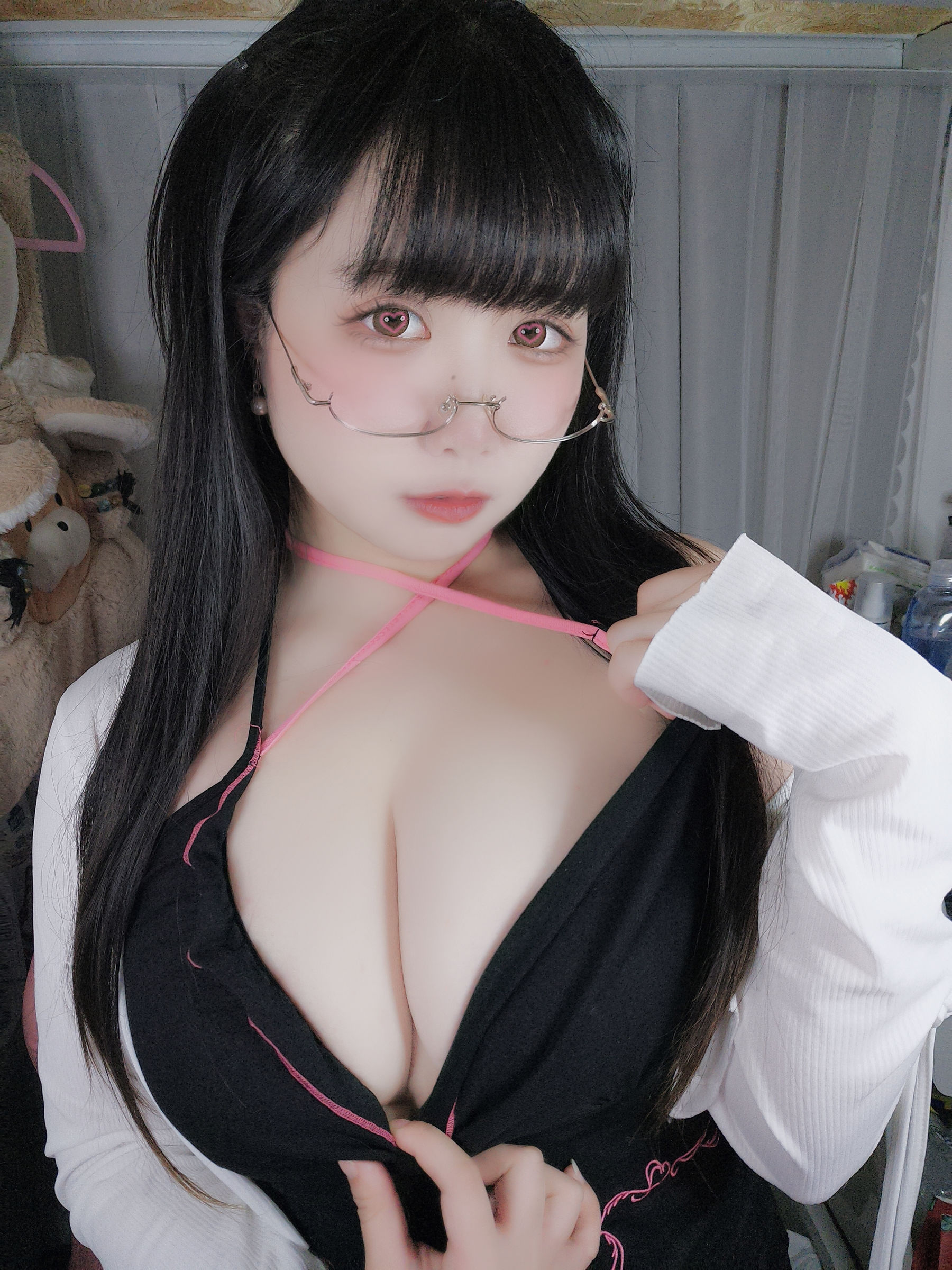 贞子蜜桃 – 心心眼 [10P]
