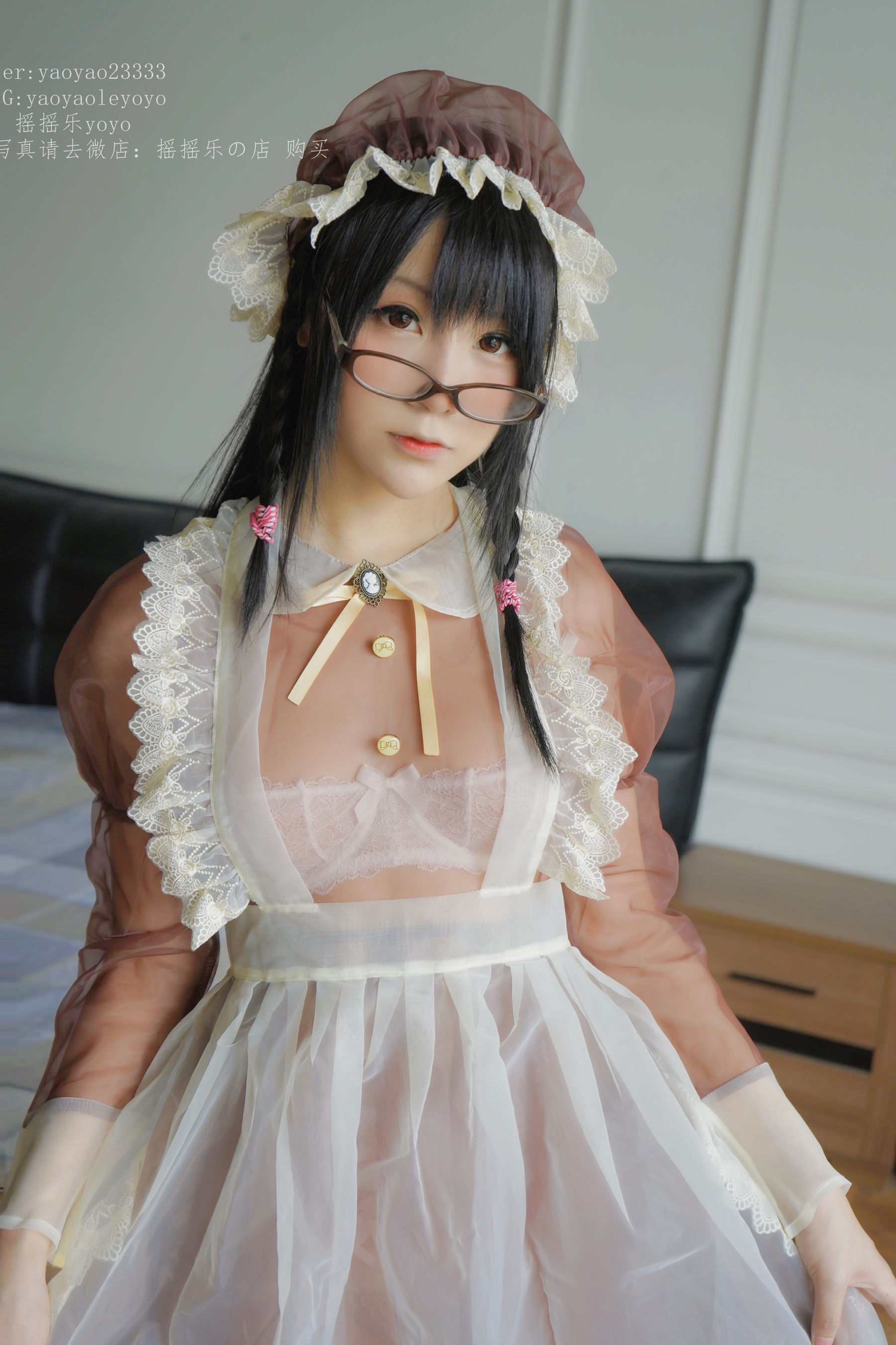 [萝莉COS] 摇摇乐yoyo – 咖啡色女仆 [134P]