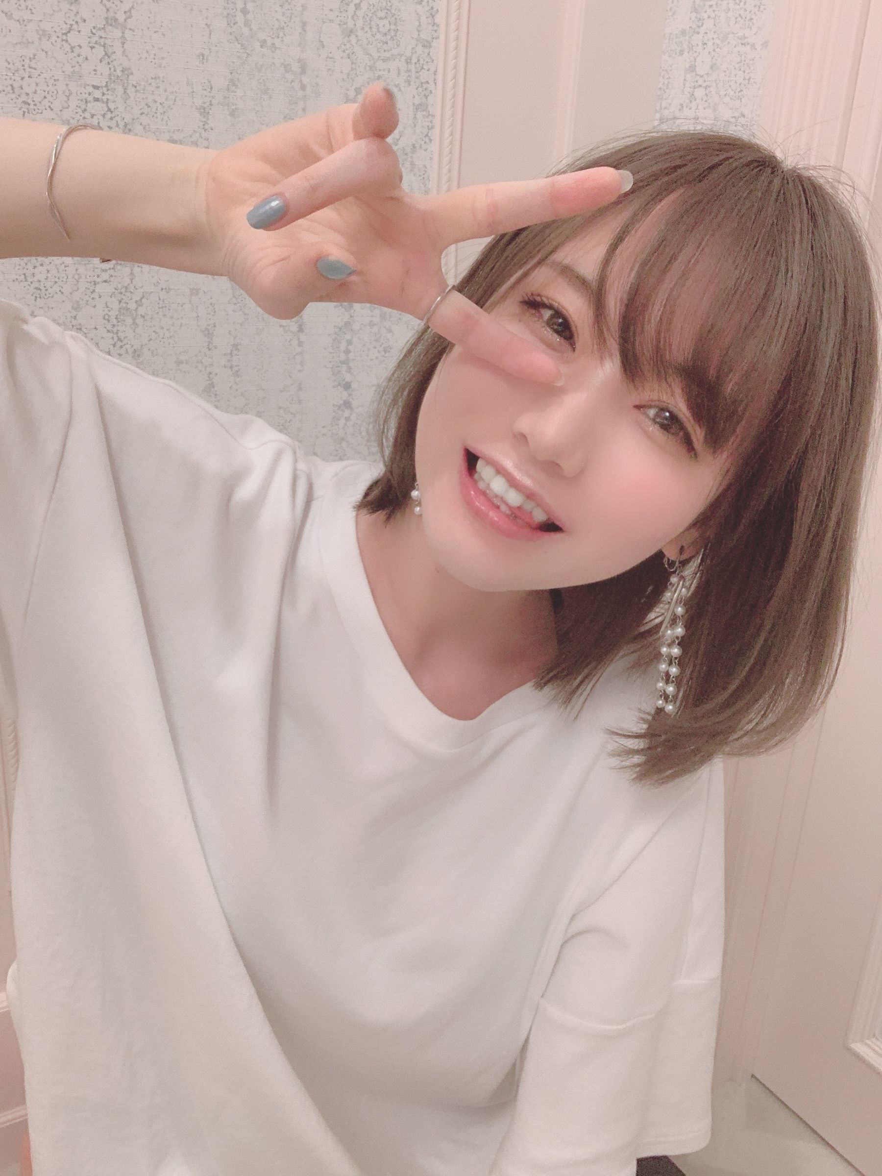 日本甜美COSERけんけん[fantia] 2020.07 フロントホックがどう外れるか気になりません？ [17P]
