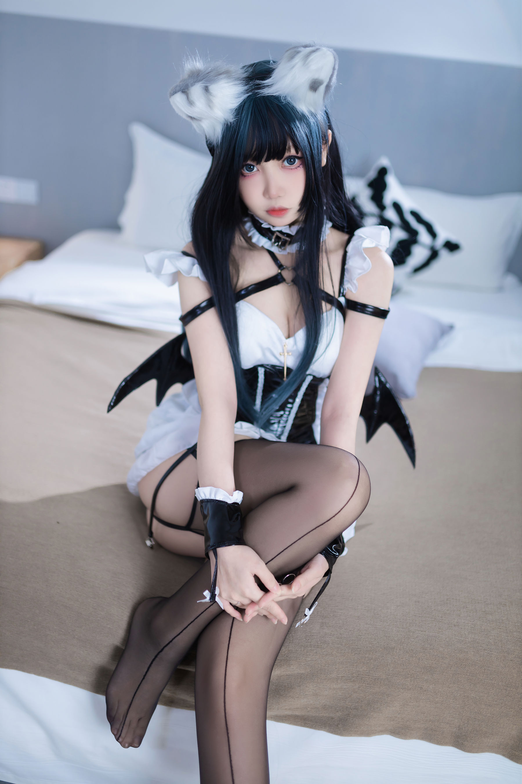 洛桑w伊梓 – 猫耳小恶魔 [41P]