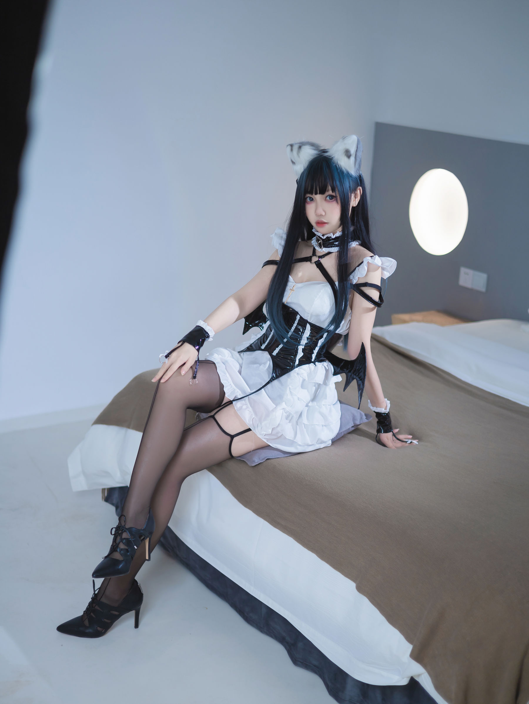 洛桑w伊梓 – 猫耳小恶魔 [41P]