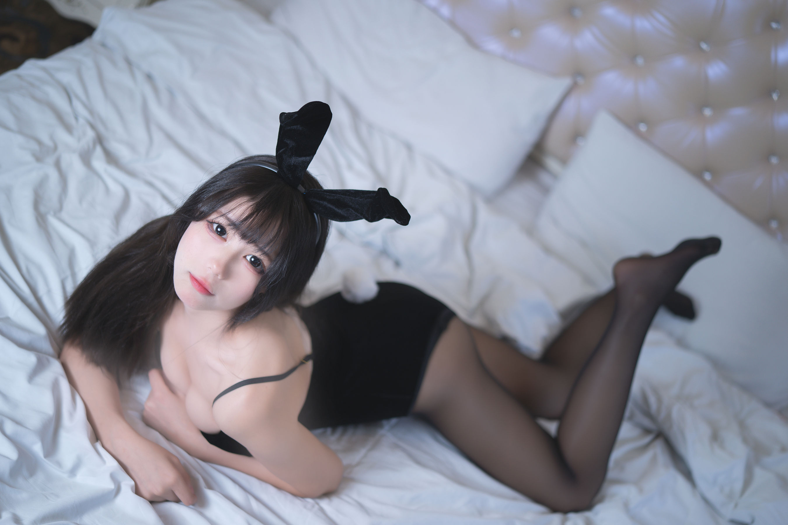 咬一口兔娘 – night兔女郎 [21P]