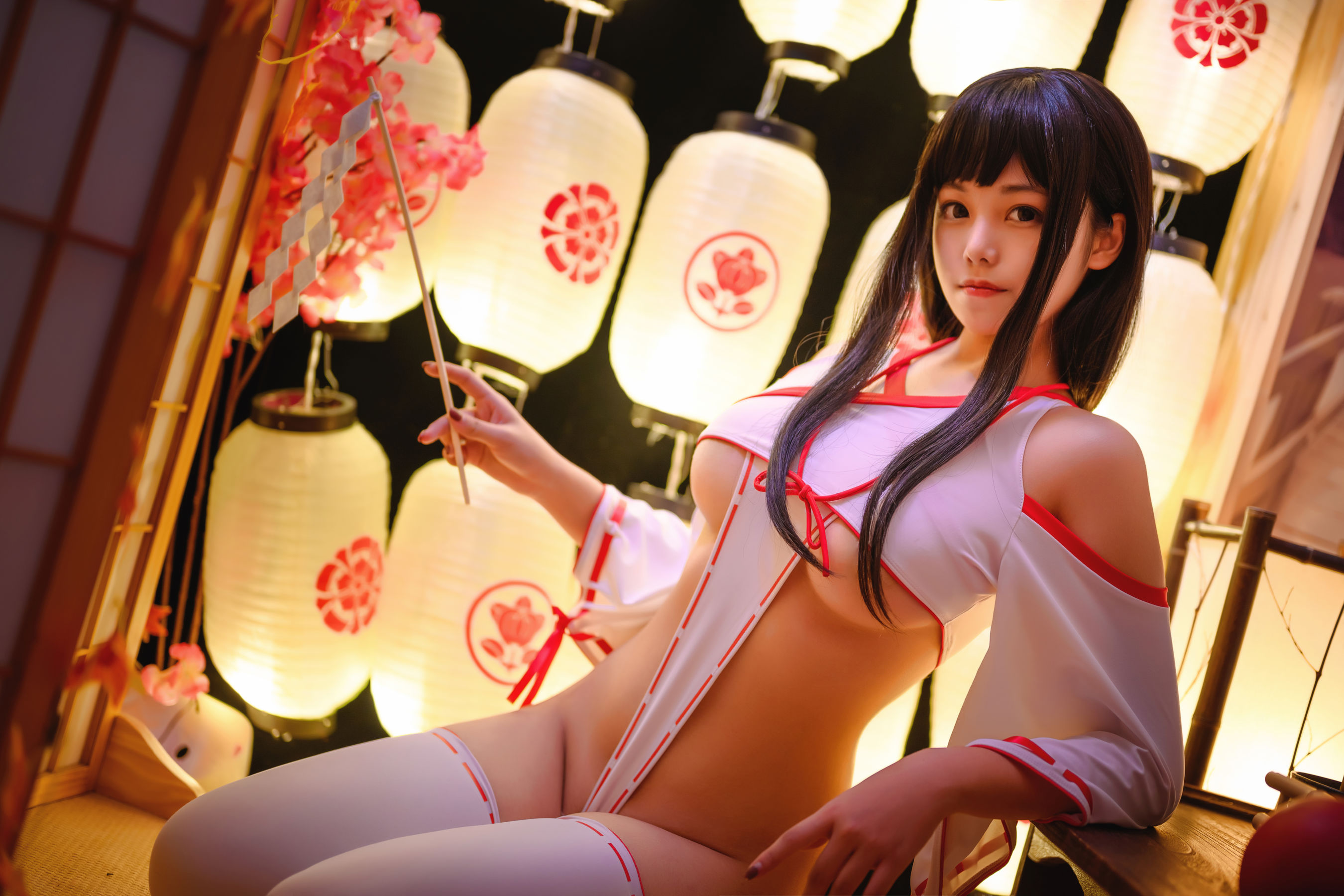 [Cosplay写真] 萌系小姐姐蜜汁猫裘 – 巫女 [32P]