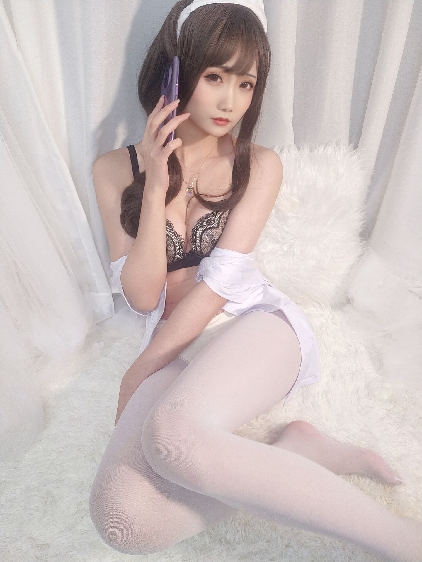 动漫博主曉美媽 – (圣诞自拍)护士人妻 [12P]