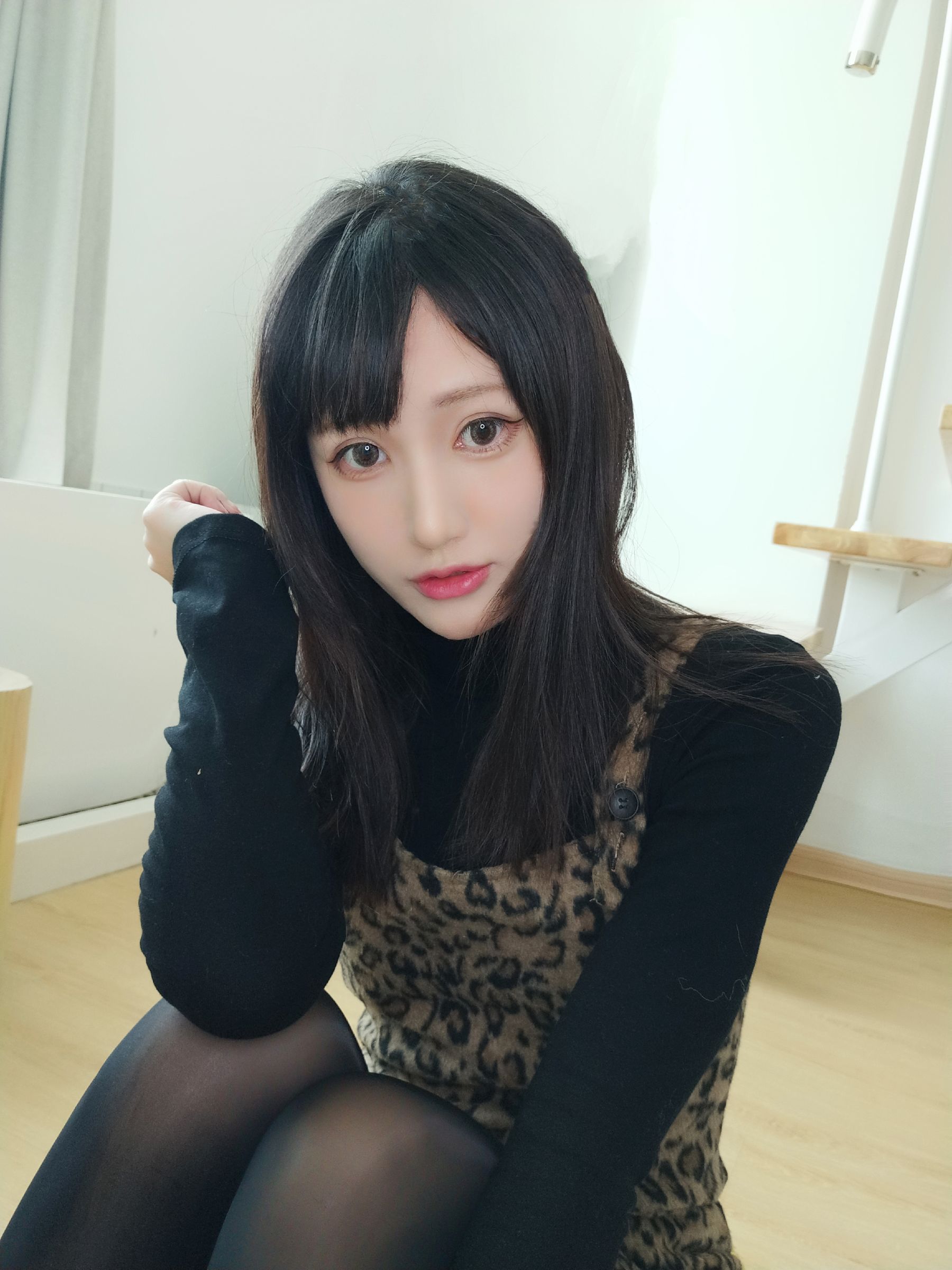 木之本果 – 豹纹常服 [22P]