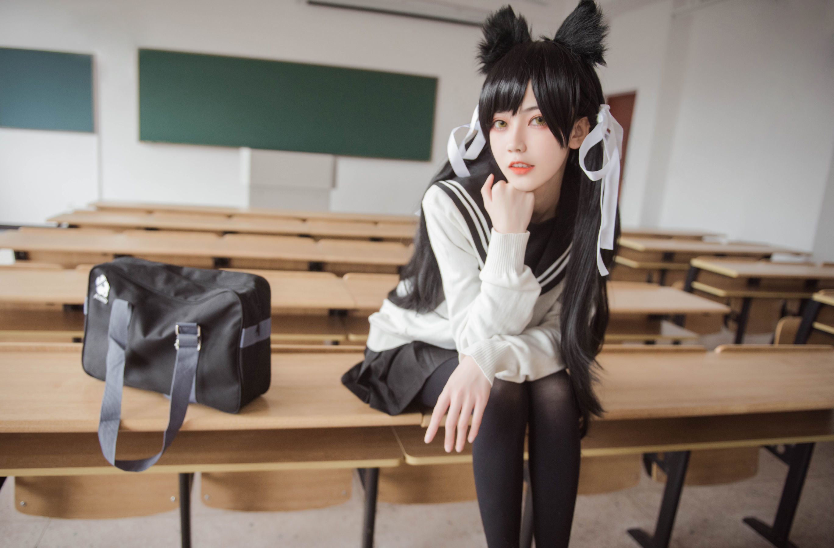 [萝莉COS] 小妖精你的负卿 – 爱宕制服 [10P]