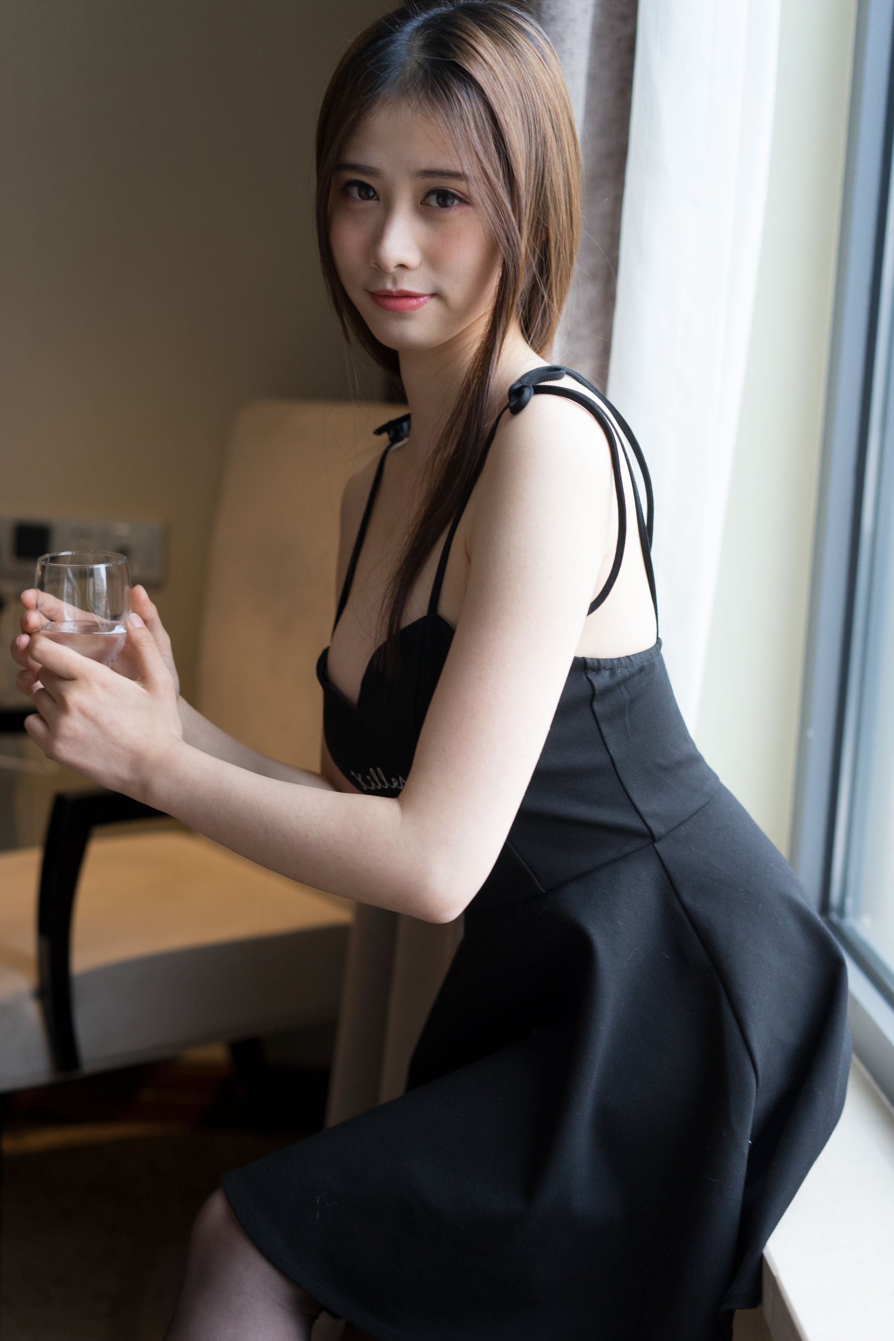 一只小仙若 – 黑丝女仆 [67P]