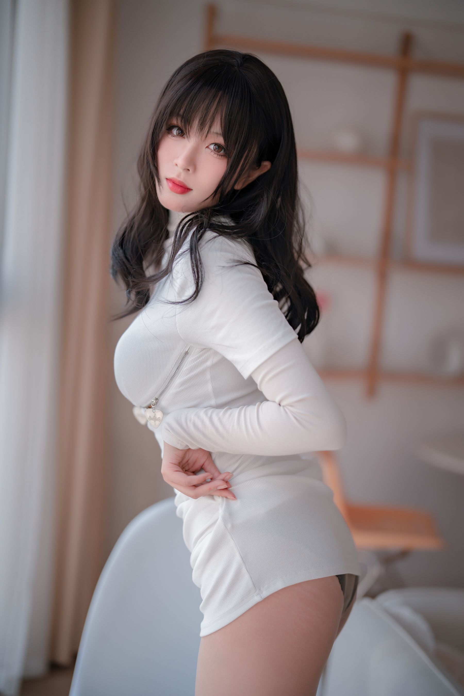 轩萧学姐 – 吉他妹妹 肉丝套 [61P]