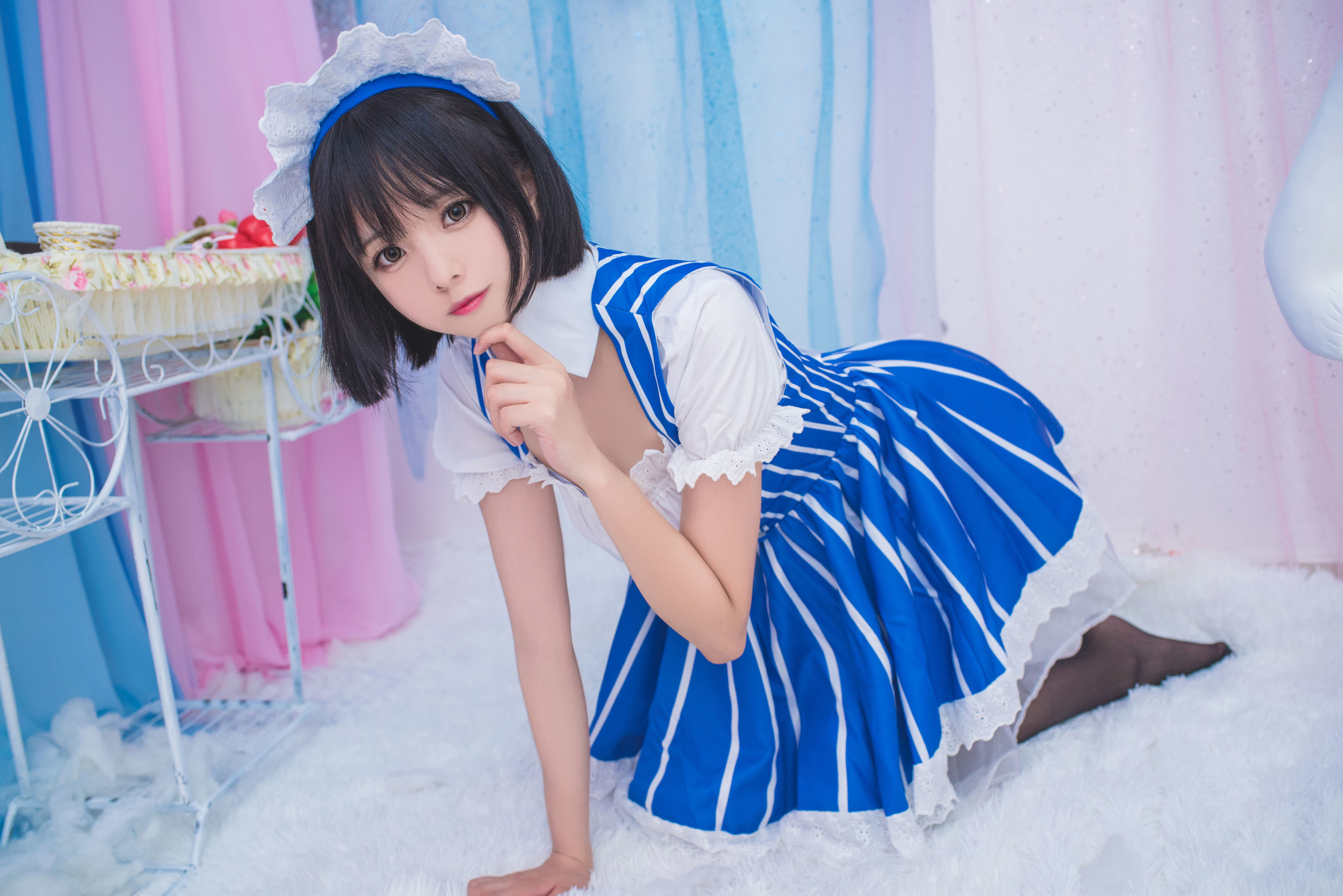 [萝莉COS] 白金Saki – 女仆 [21P]
