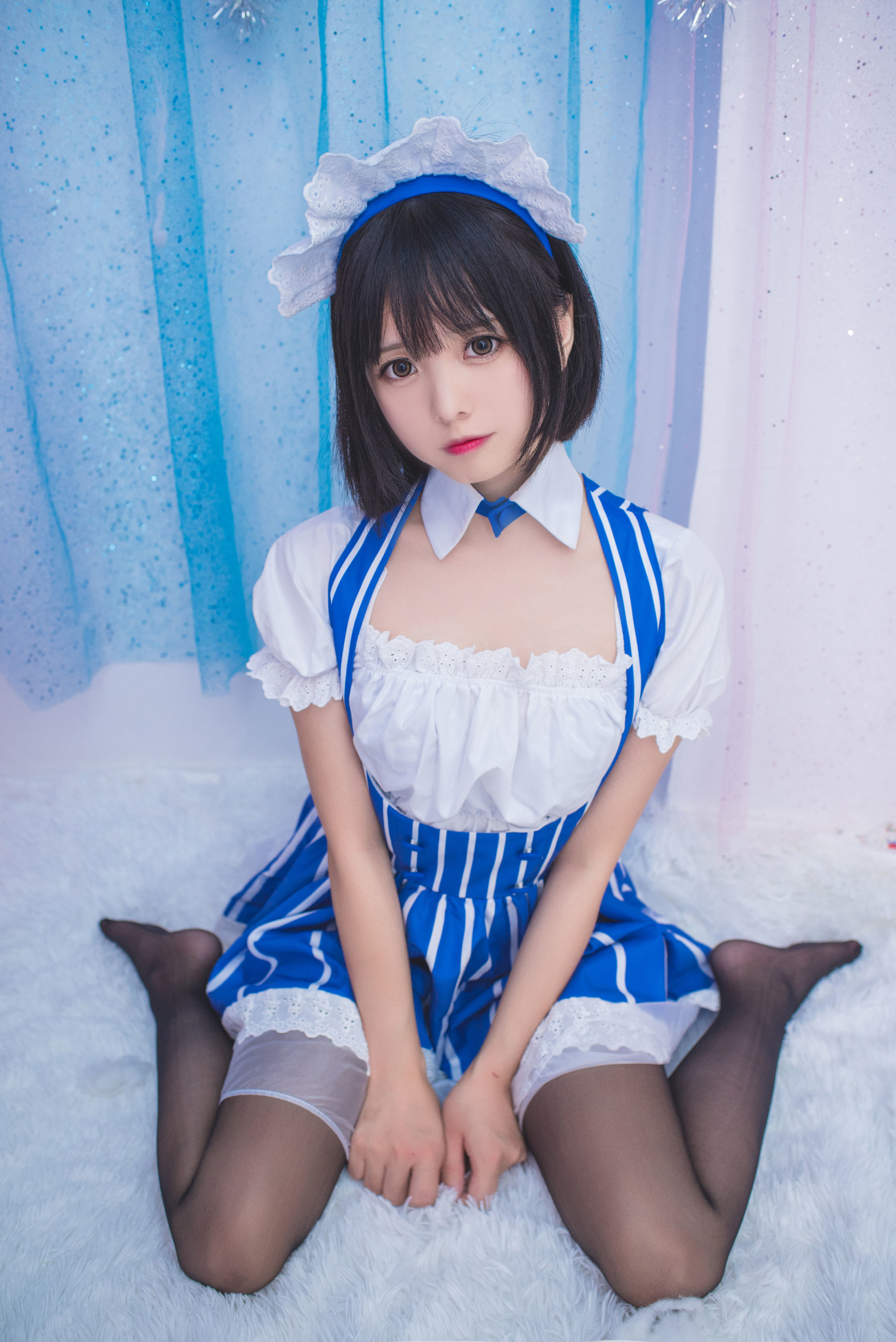 [萝莉COS] 白金Saki – 女仆 [21P]
