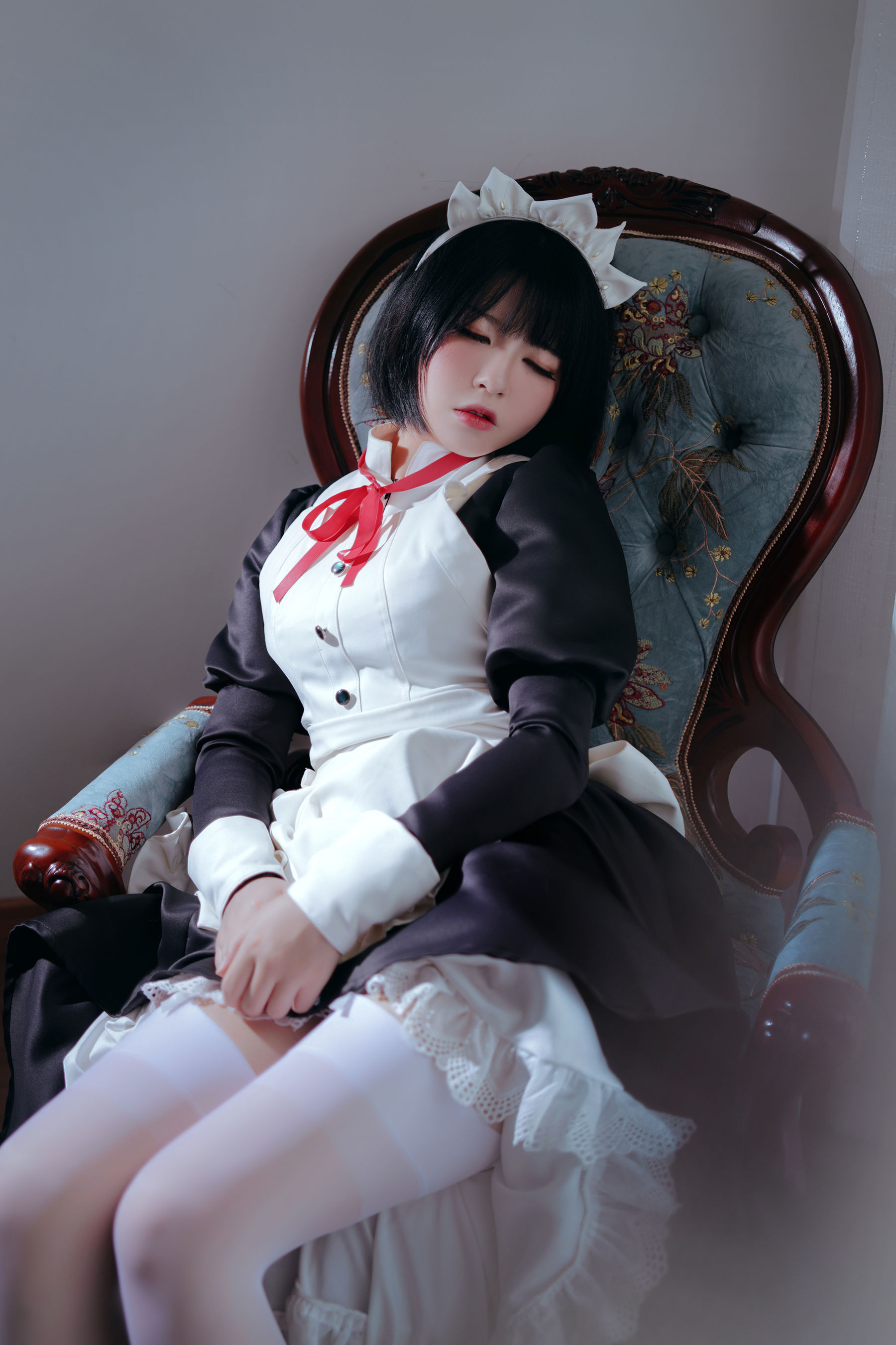 半半子 嫌パン メイド [52P]