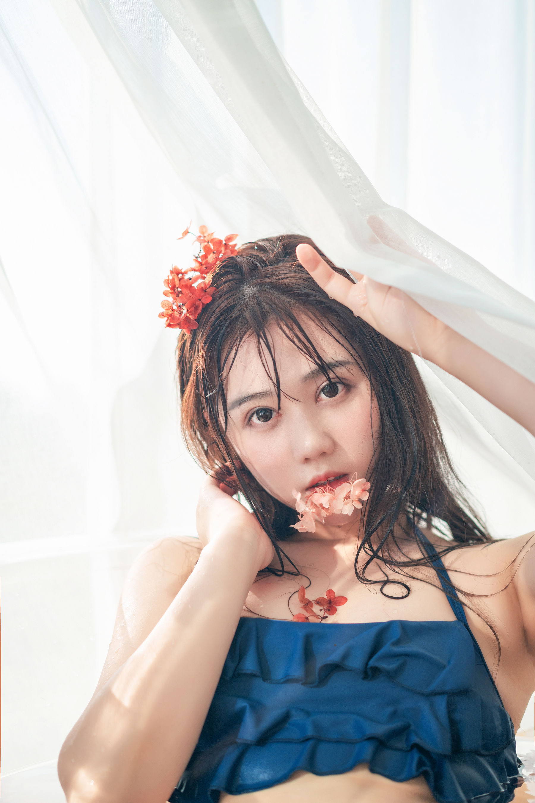 微博福利姬镜酱 私奔之泳衣 [61P]