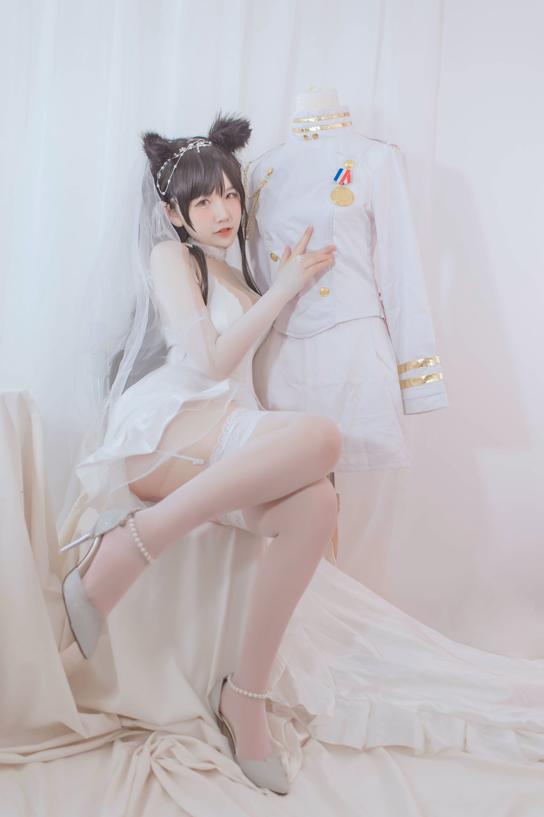 阿半今天很开心 – 爱宕婚纱 [36P]