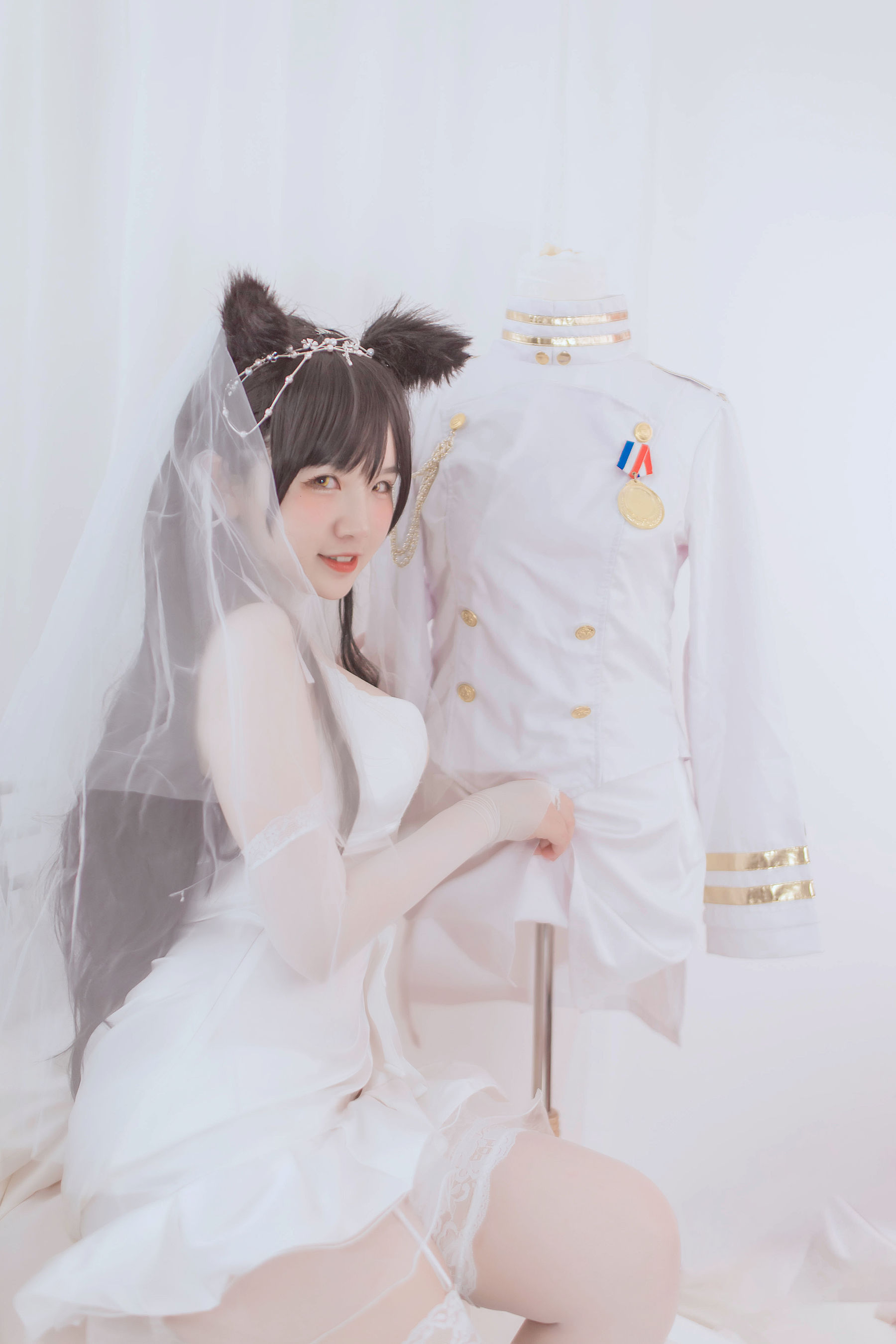 阿半今天很开心 – 爱宕婚纱 [36P]