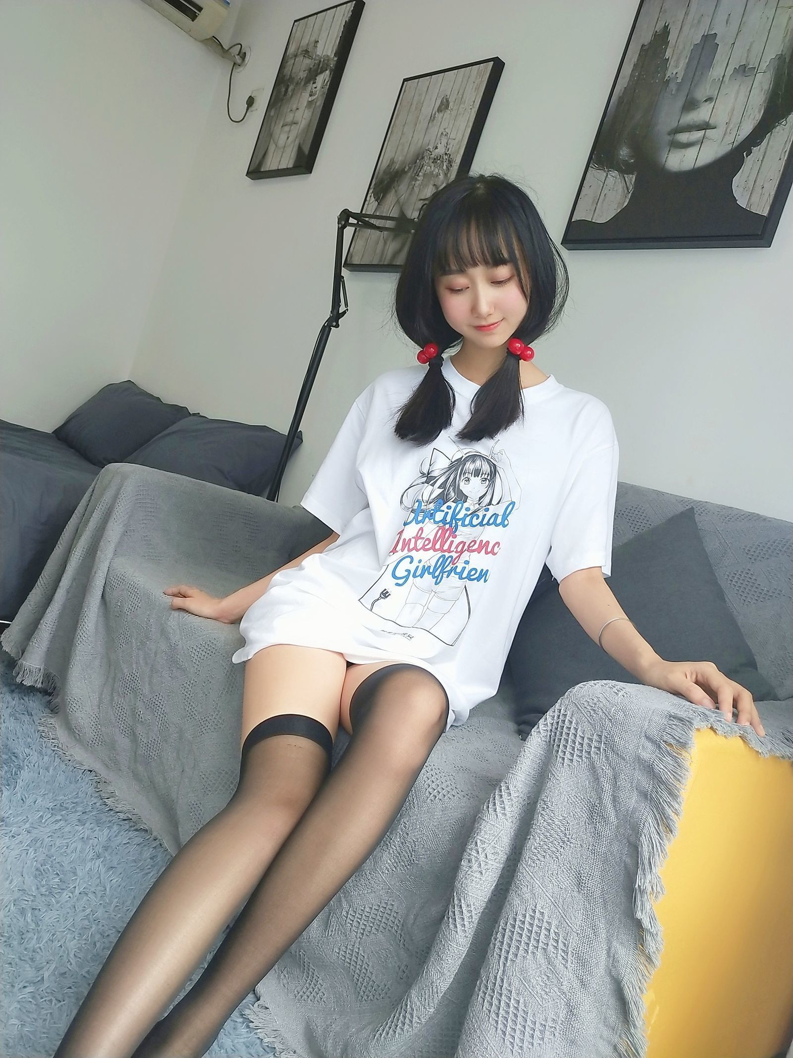 [Cosplay写真] 萌系小姐姐木绵绵OwO – 智能型彼女 T恤 [22P]