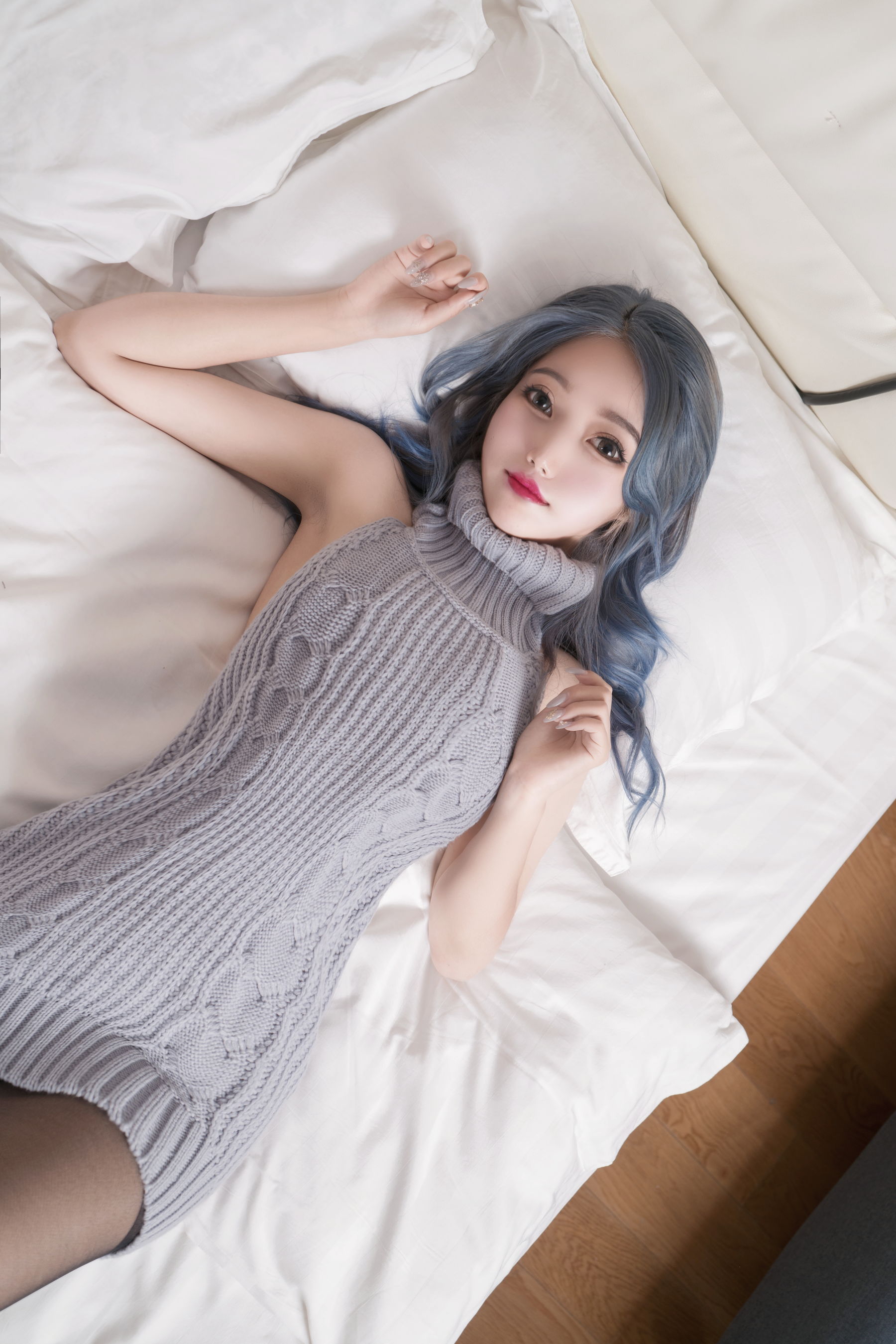 eloise软软 – 毛衣少女 [37P]