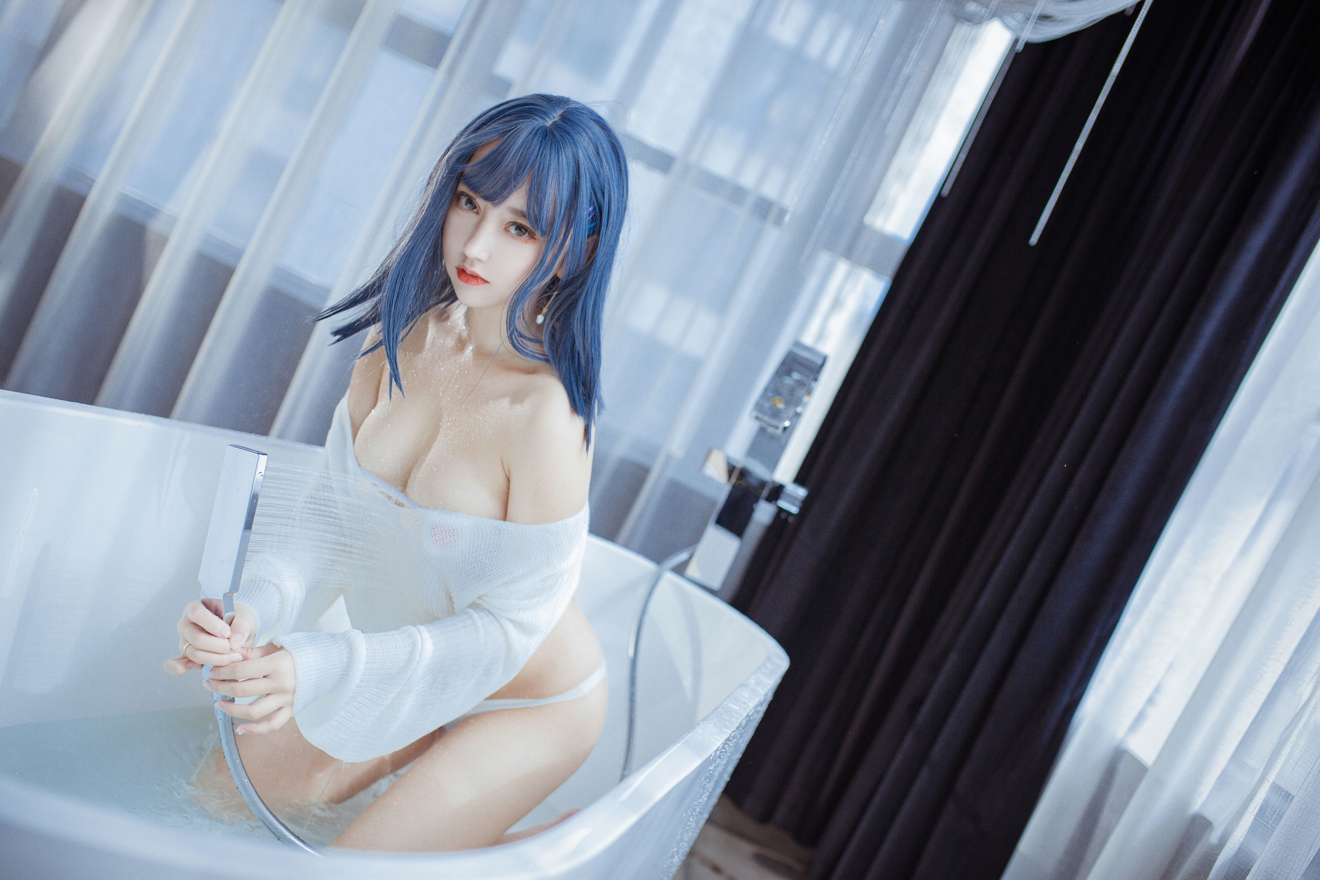 [萝莉COS] 斗鱼米线线sama – 浴缸 [23P]