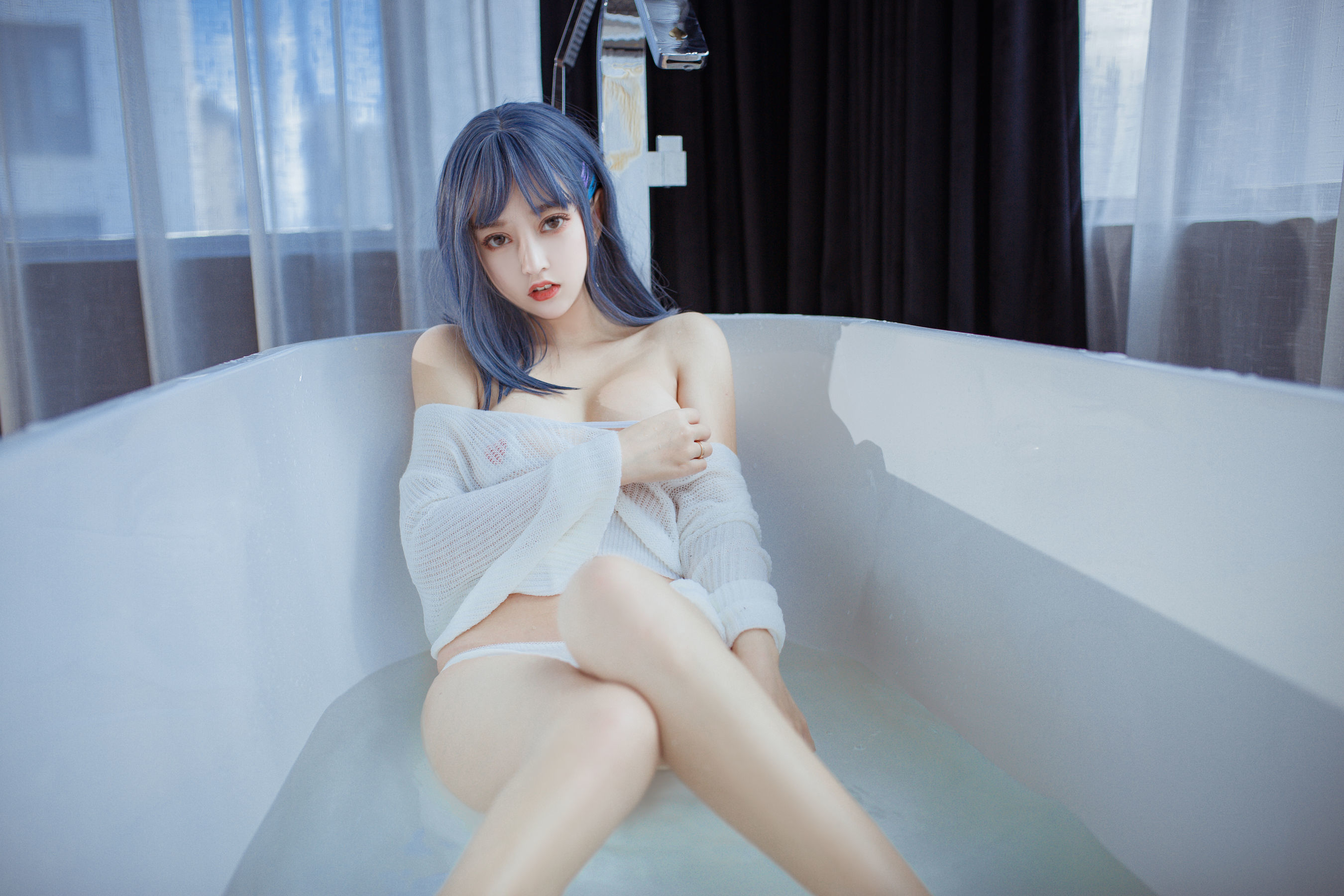 [萝莉COS] 斗鱼米线线sama – 浴缸 [23P]