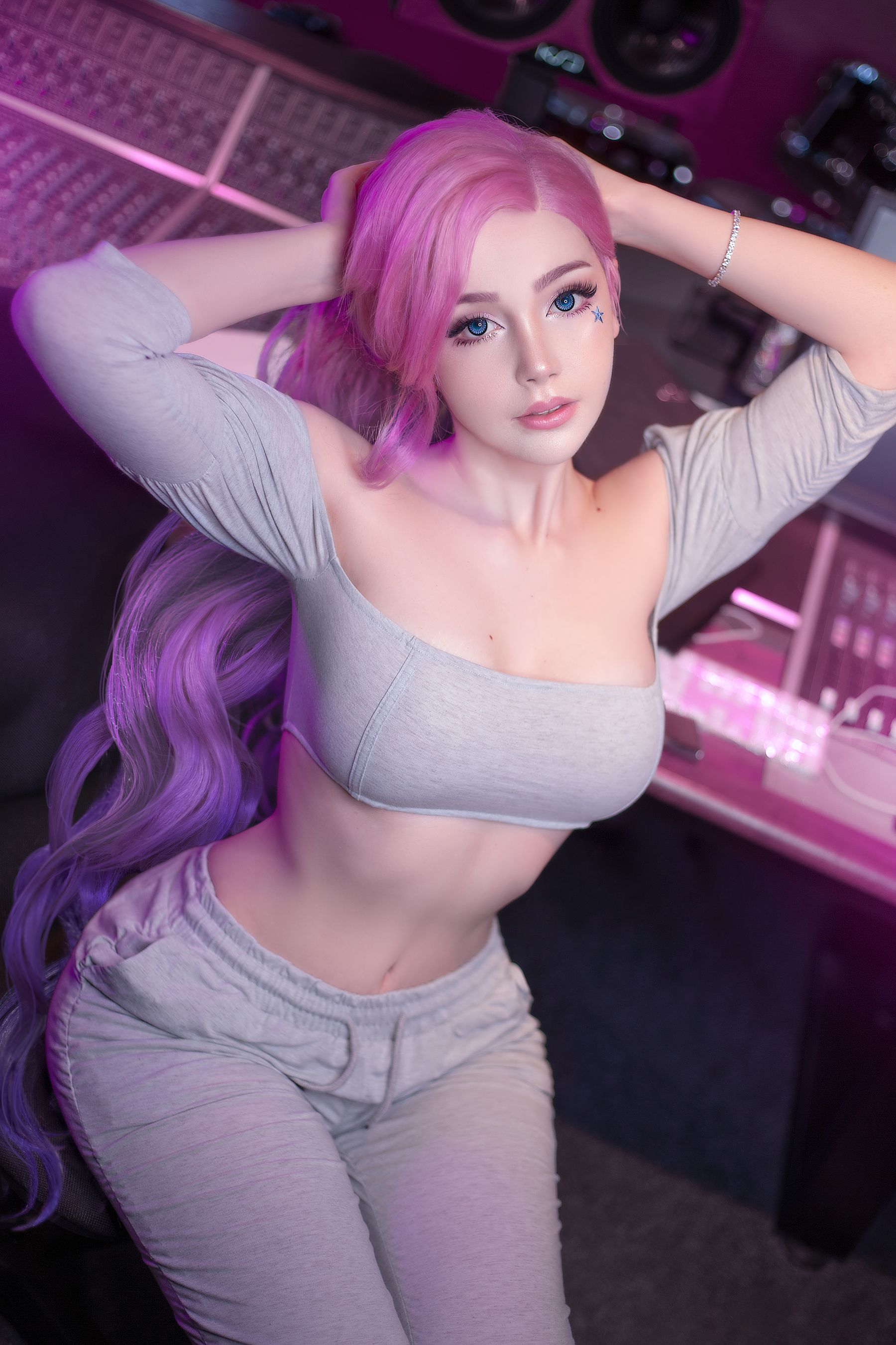 国外美女SayaTheFox – KDA [10P]