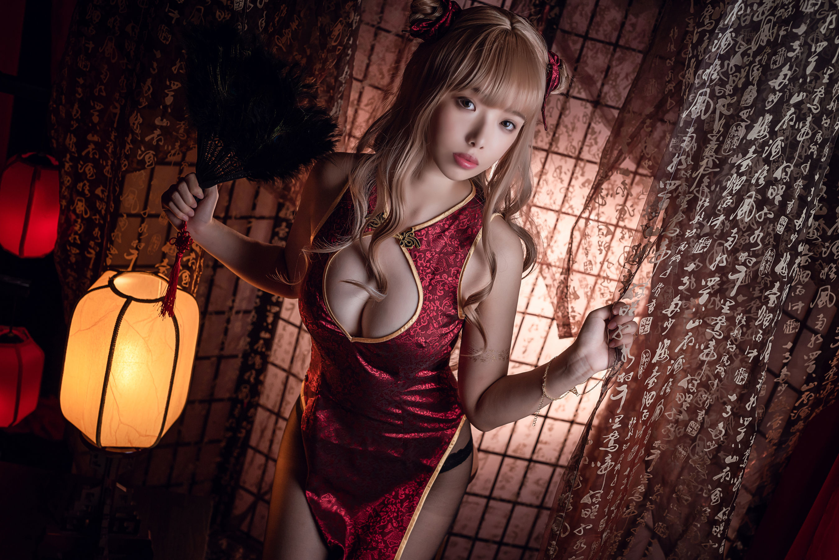 [萝莉COS] 雯妹 – 黑丝T-back [14P]