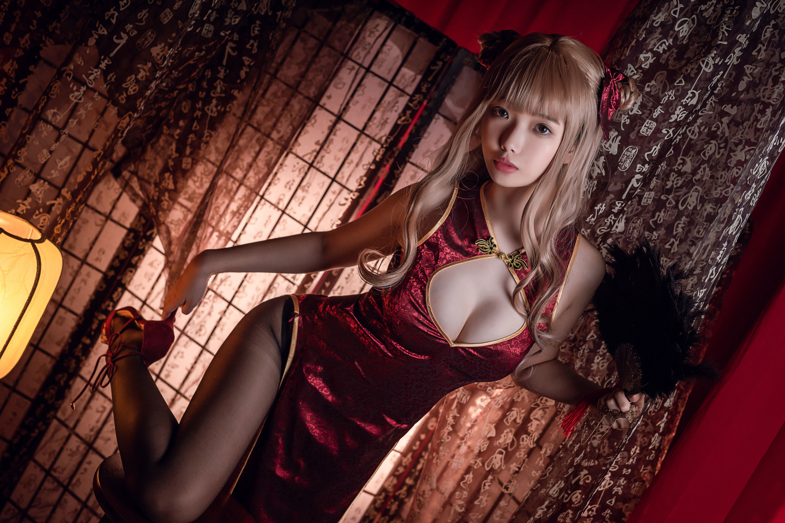 [萝莉COS] 雯妹 – 黑丝T-back [14P]