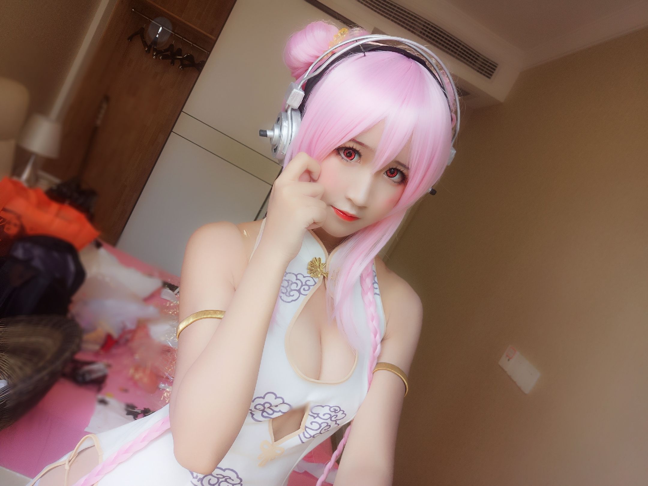 [Cosplay写真] 微博妹子三度_69 – 超级索尼子 [5P]