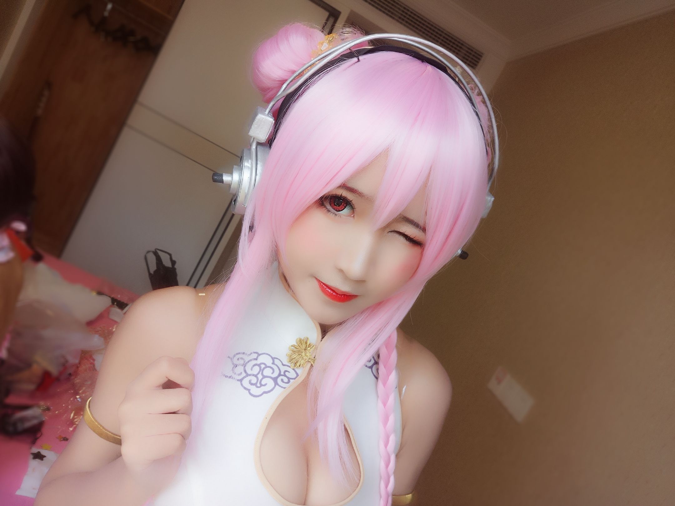 [Cosplay写真] 微博妹子三度_69 – 超级索尼子 [5P]