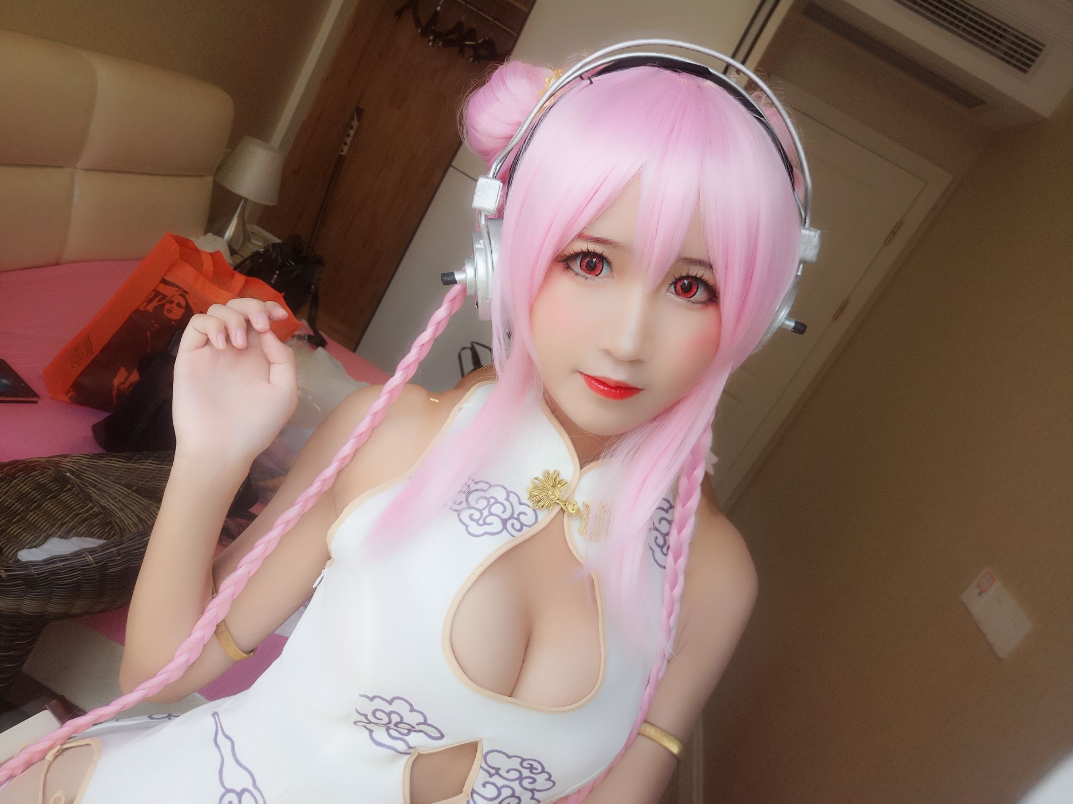[Cosplay写真] 微博妹子三度_69 – 超级索尼子 [5P]