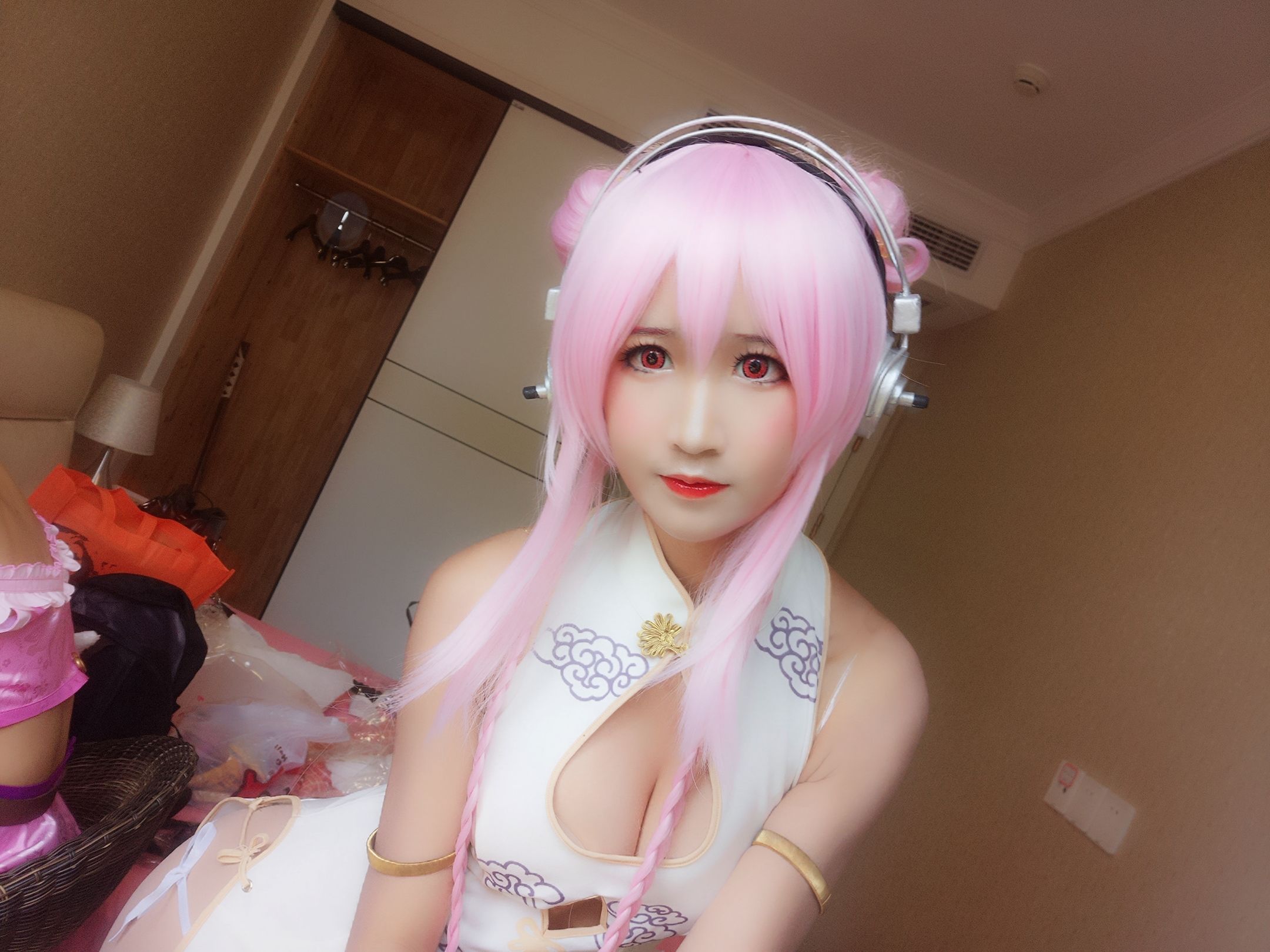 [Cosplay写真] 微博妹子三度_69 – 超级索尼子 [5P]
