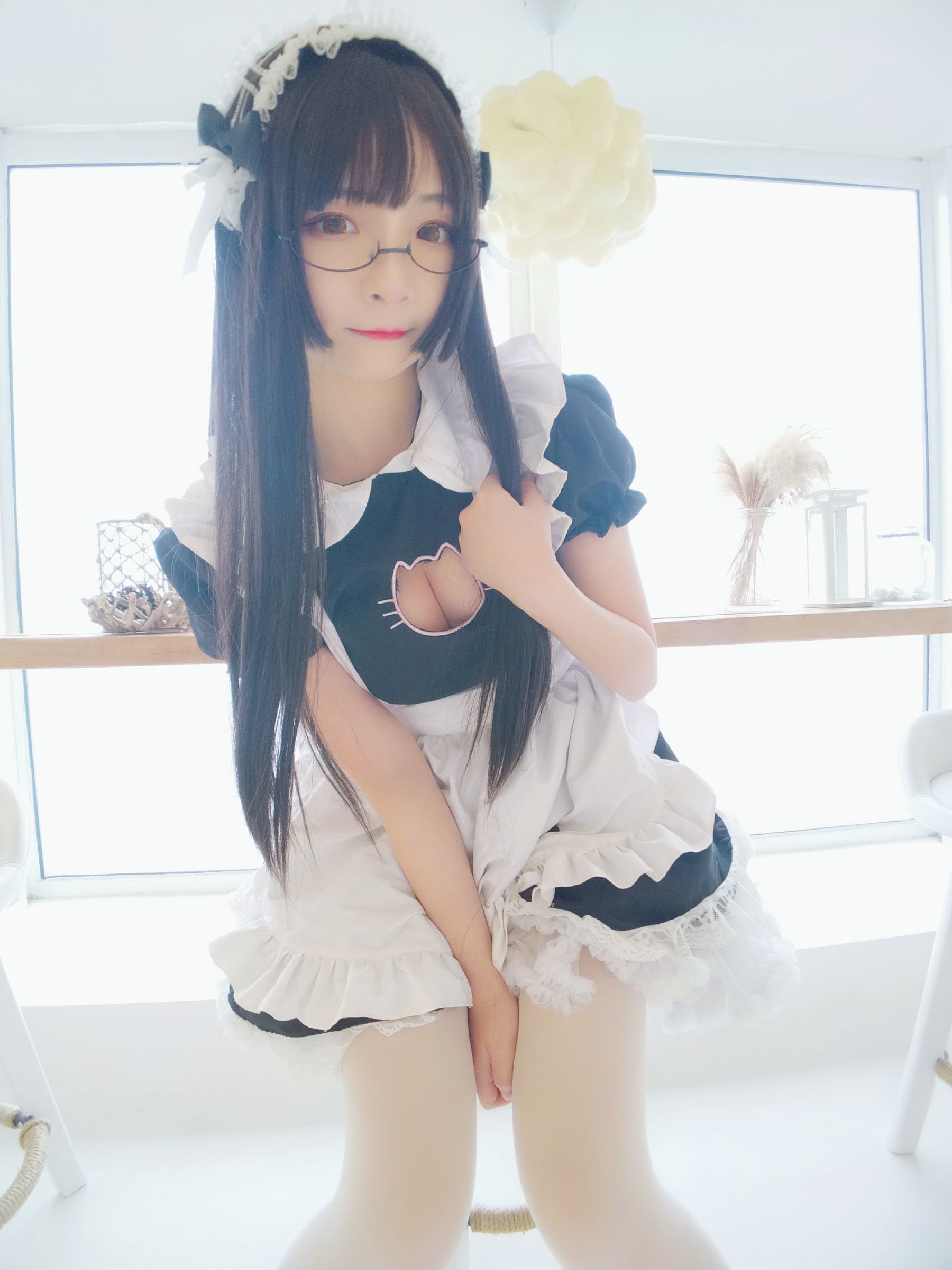 二次元美女古川kagura 黑白女仆 [35P]